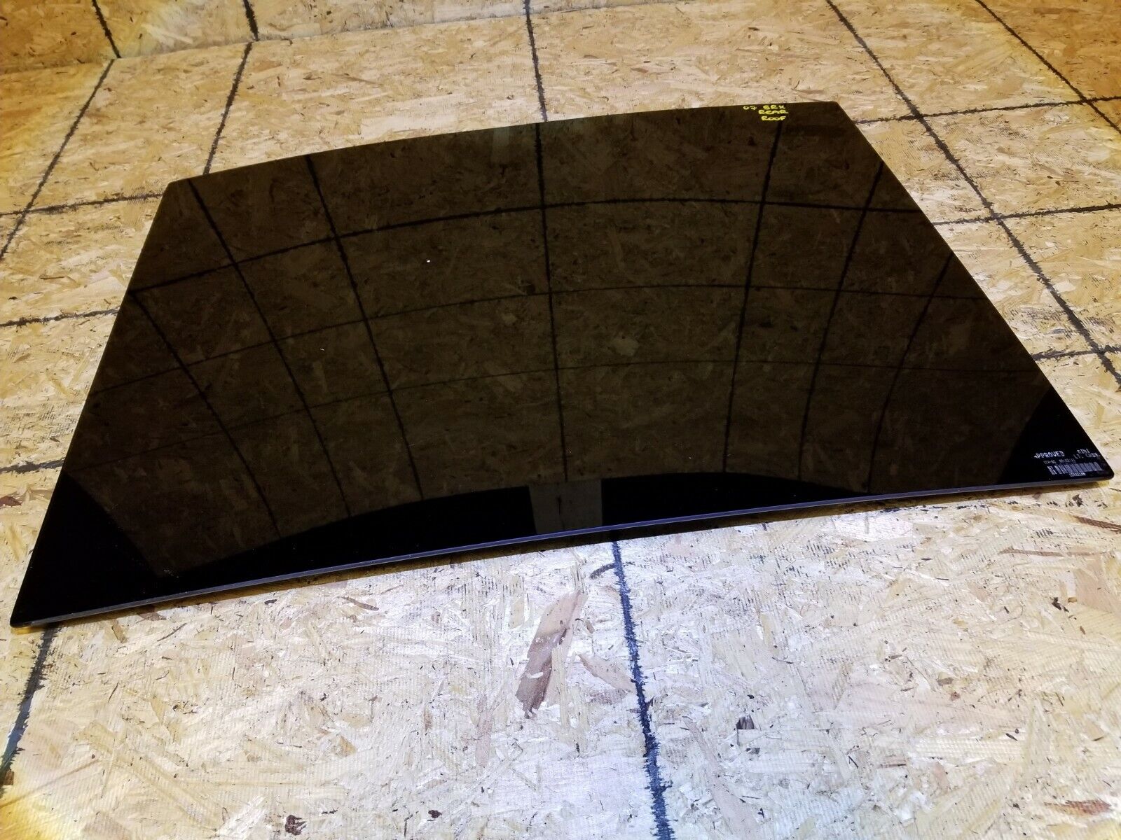 2005-2009 Cadillac SRX Rear Panoramic Sunroof Glass Panel - OEM Replacement Part for Moonroof Repair - Perfect for Road Trips & Luxury Driving Experience