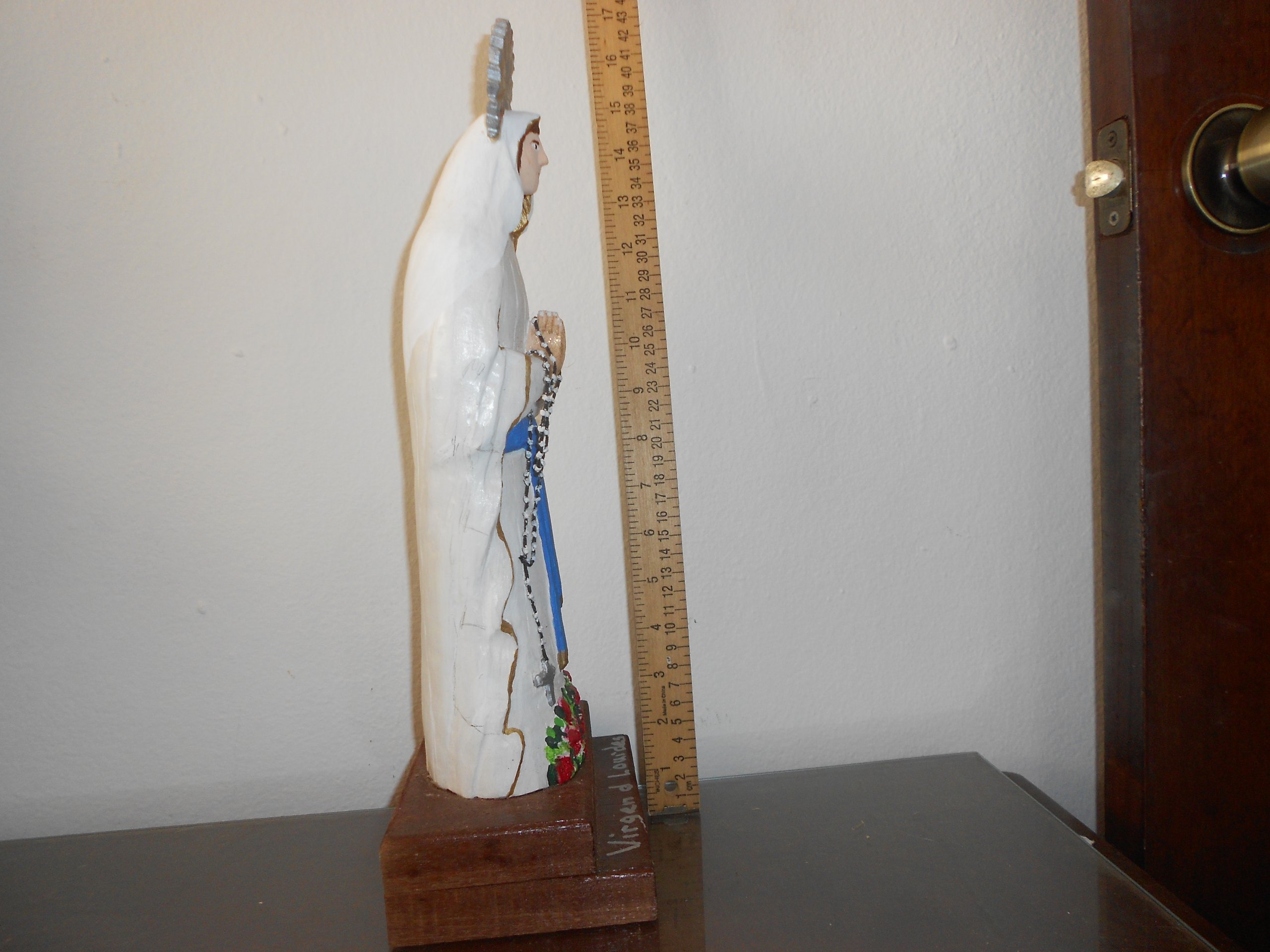 Handcrafted Polart Wood Carved Statue - Virgin Mary and Baby Jesus Figurine for Home Altar, Nativity Scene, and Catholic Decor