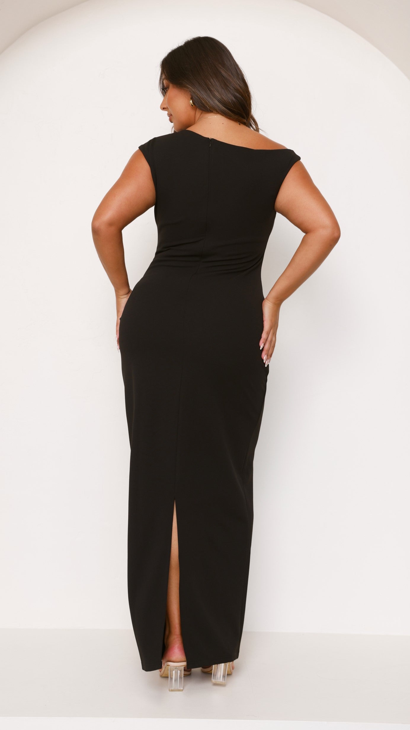 Elegant Lilah Maxi Dress in Black - Perfect for Weddings, Parties & Summer Outfits | Women's Long Flowy Dress