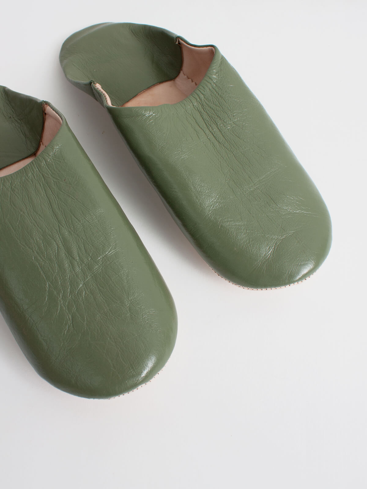 Authentic Moroccan Men's Leather Babouche Slippers - Comfortable Olive Green House Shoes for Relaxation & Lounge Wear