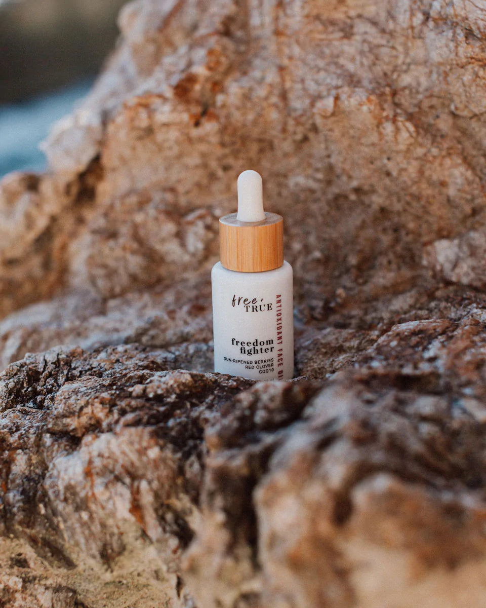 FREEDOM FIGHTER Antioxidant Face Oil - Organic Anti-Aging Facial Treatment for Glowing Skin | Perfect for Daily Hydration & Nighttime Skincare Routine