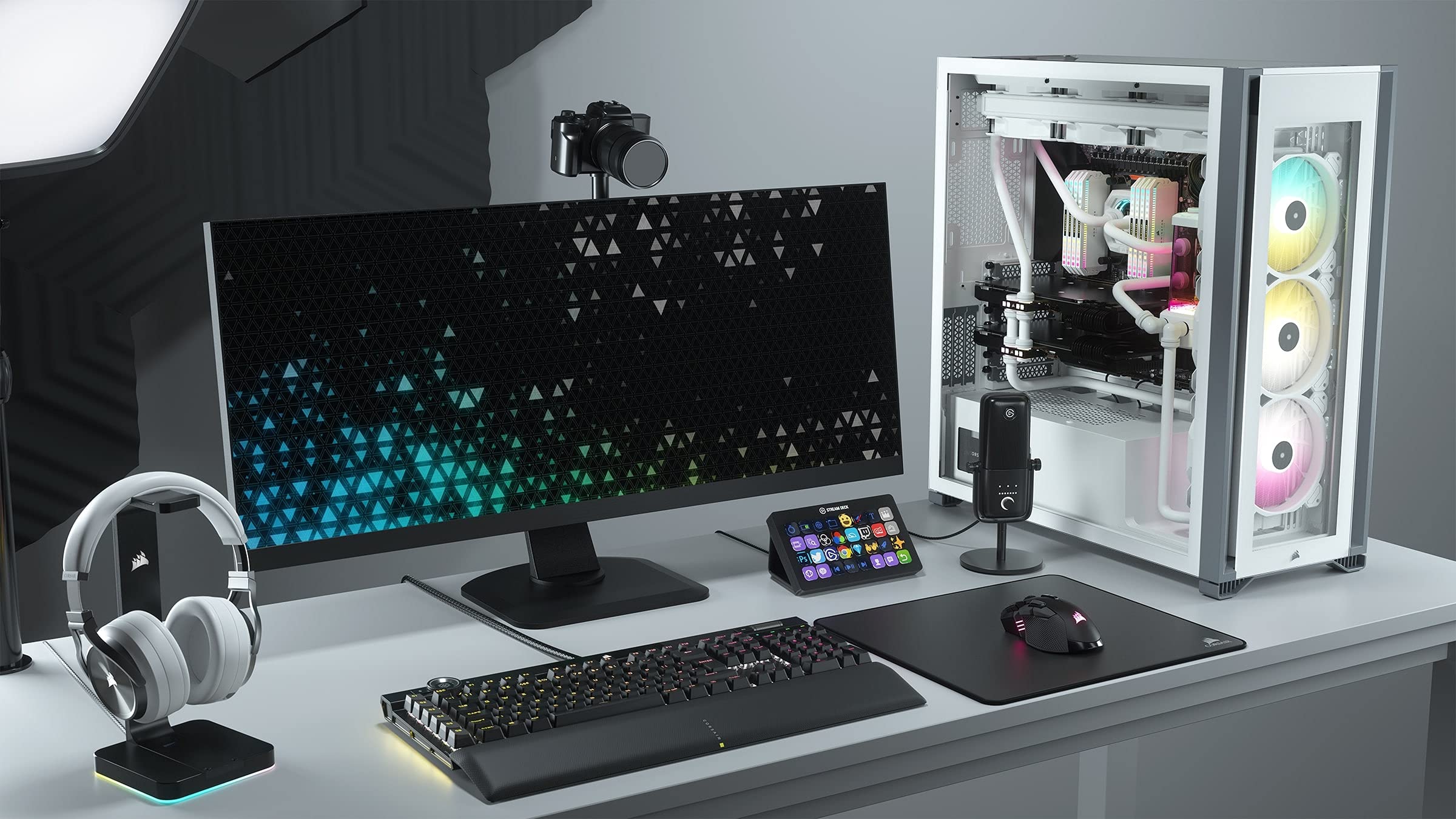 Corsair iCUE 7000X RGB Full-Tower ATX PC Case - White | 3 Tempered Glass Panels, 4x 140mm RGB Fans | Smart Fan & RGB Control | Spacious Interior & Easy Cable Management | Perfect for Gaming PC Builds & High-Performance Workstations