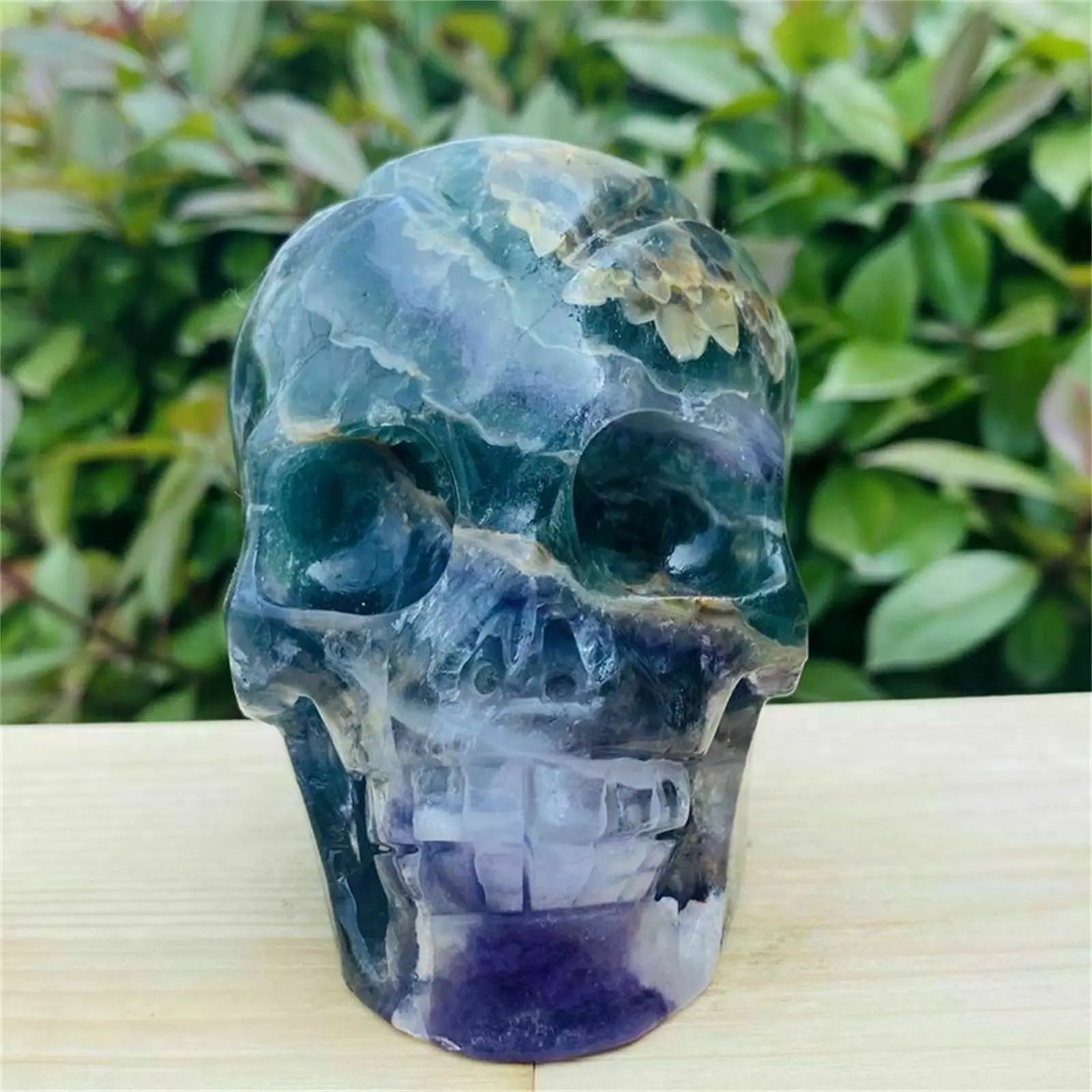 Natural Fluorite Quartz Skull - Hand Carved Crystal Healing Skull for Meditation, Reiki, and Spiritual Decor