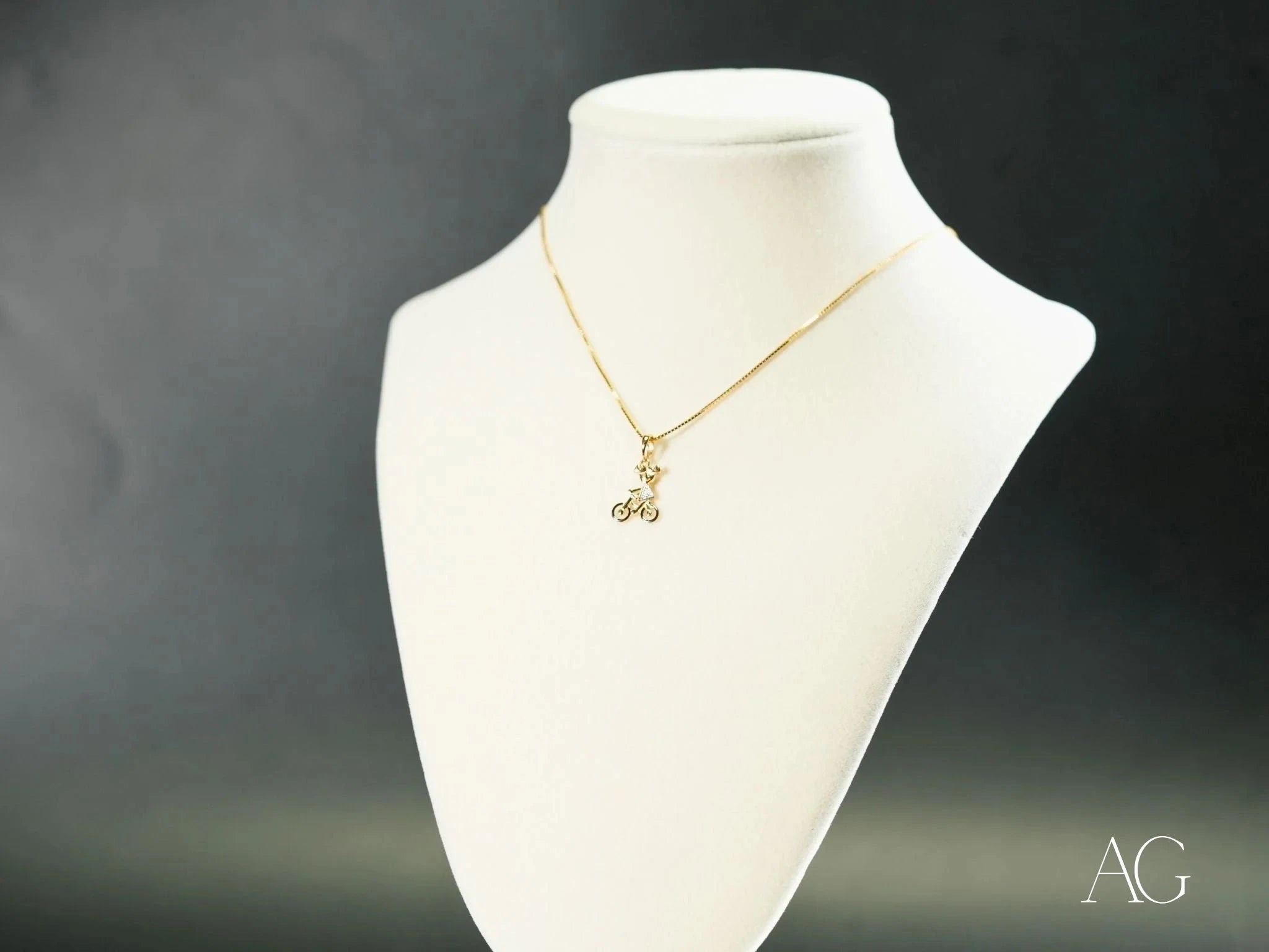 18k Gold Doll Bicycle Pendant Necklace - Elegant Jewelry Gift for Women, Girls - Perfect for Birthdays, Anniversaries, Valentine's Day & Special Occasions