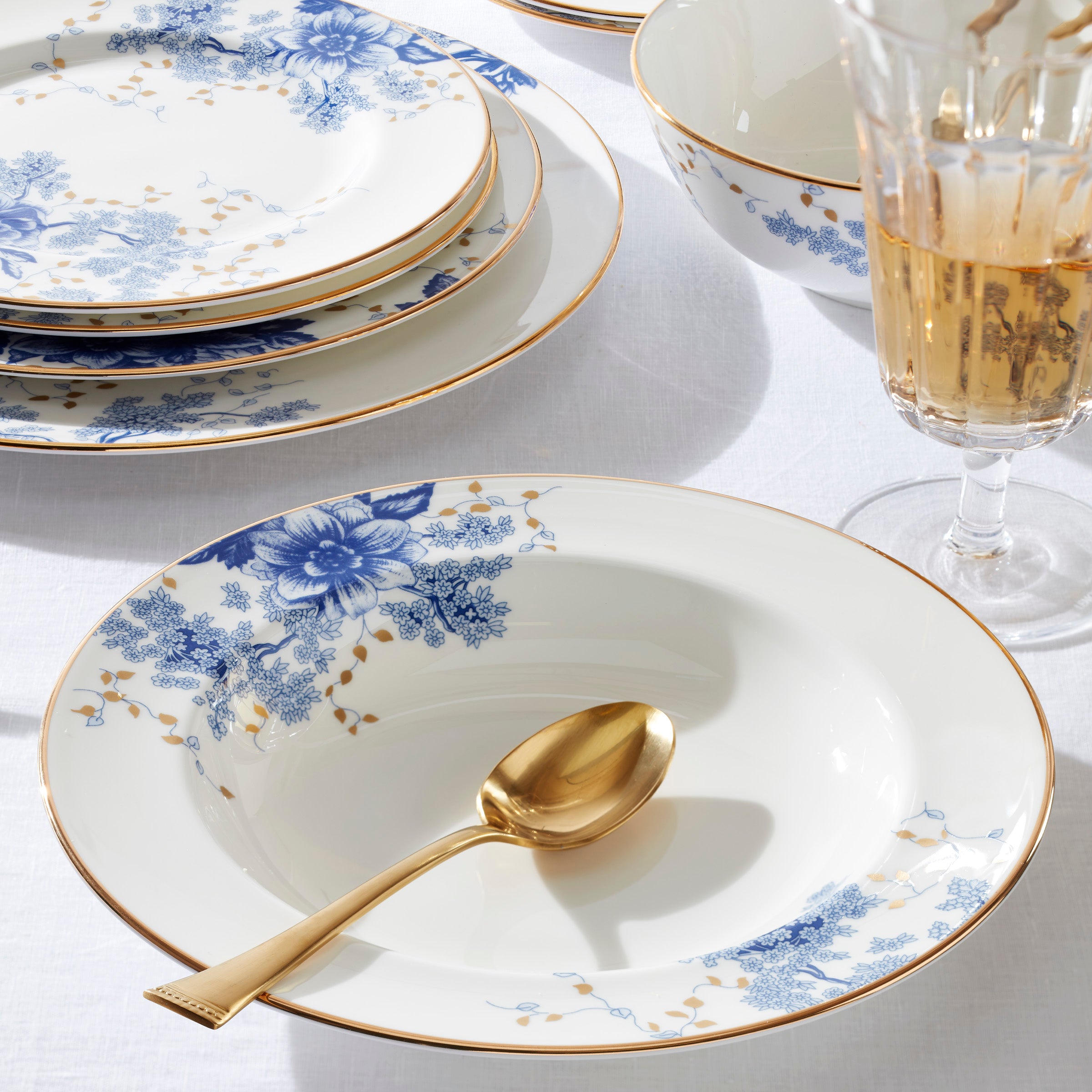 Premium Garden Grove Rimmed Bowl - Elegant Ceramic Serving Bowl for Salads, Pasta & Desserts - Perfect for Dining, Entertaining & Home Decor