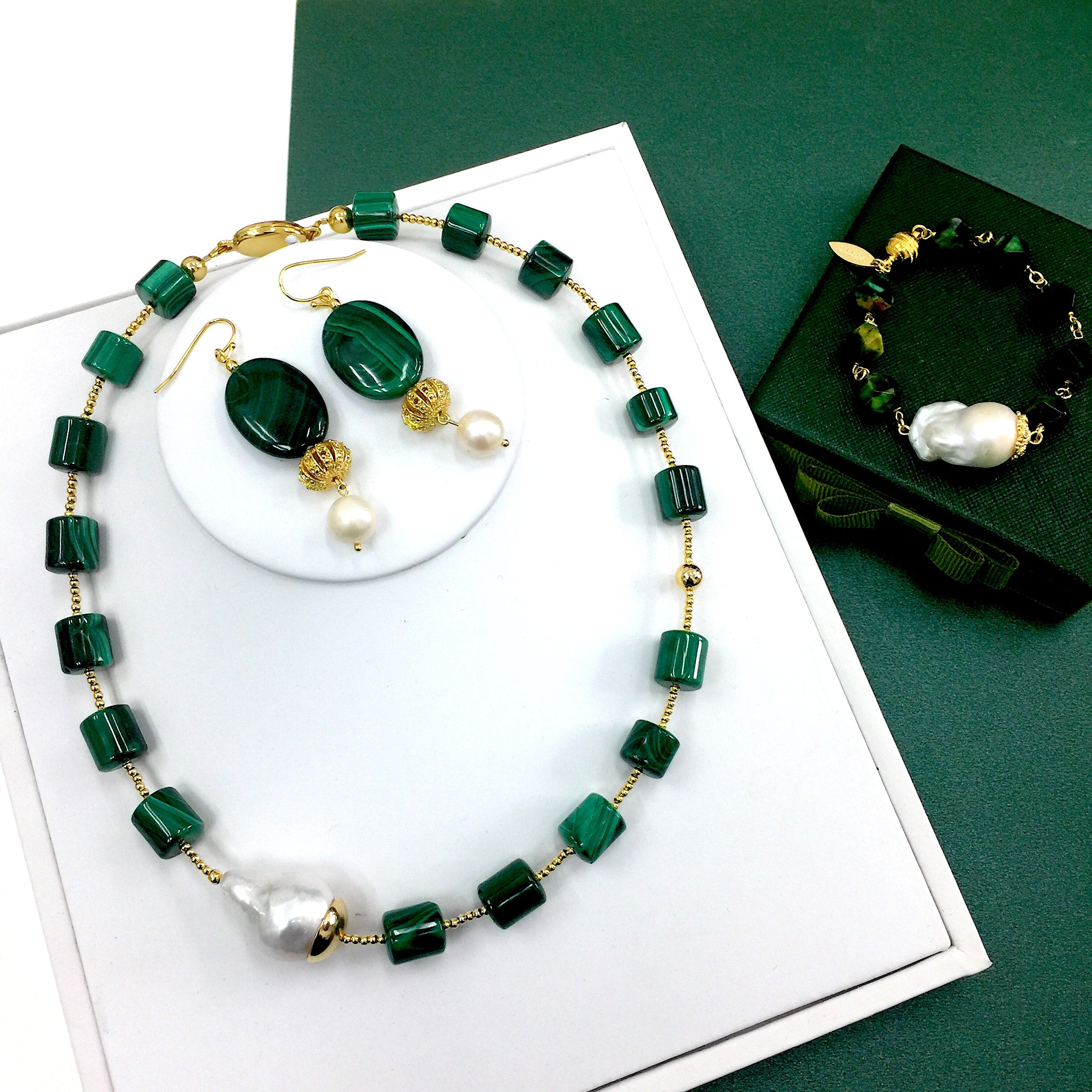 Malachite and Baroque Pearl Necklace AN037 - Elegant Handmade Jewelry for Women, Perfect for Weddings, Parties & Special Occasions