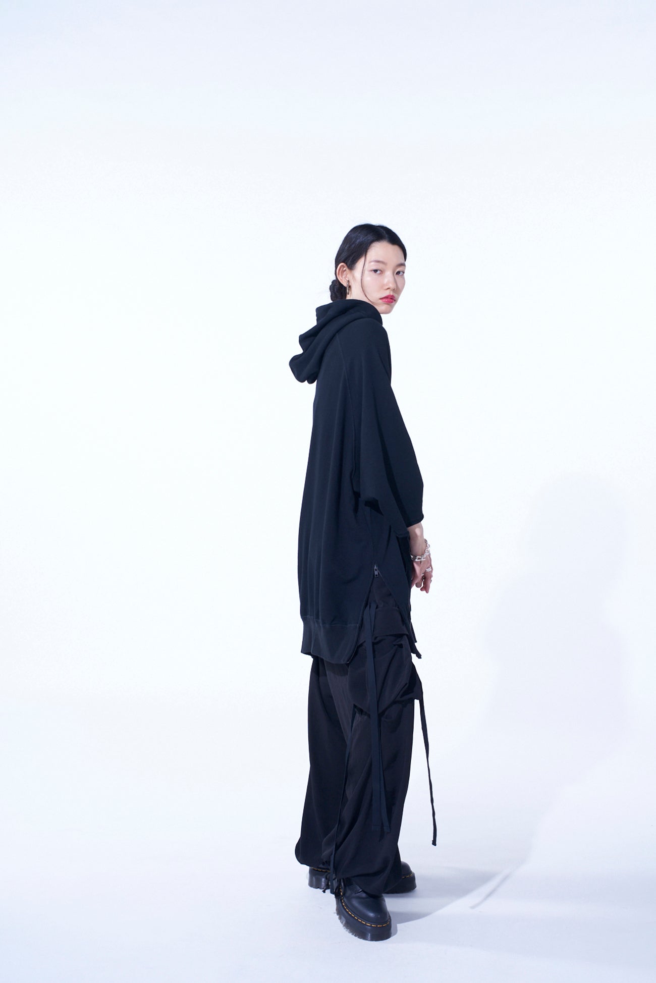 Breathable Cotton Gauze Short Sleeve Hoodie with Side Zippers - Casual Oversized Pullover for Summer Outdoor Activities & Lounge Wear