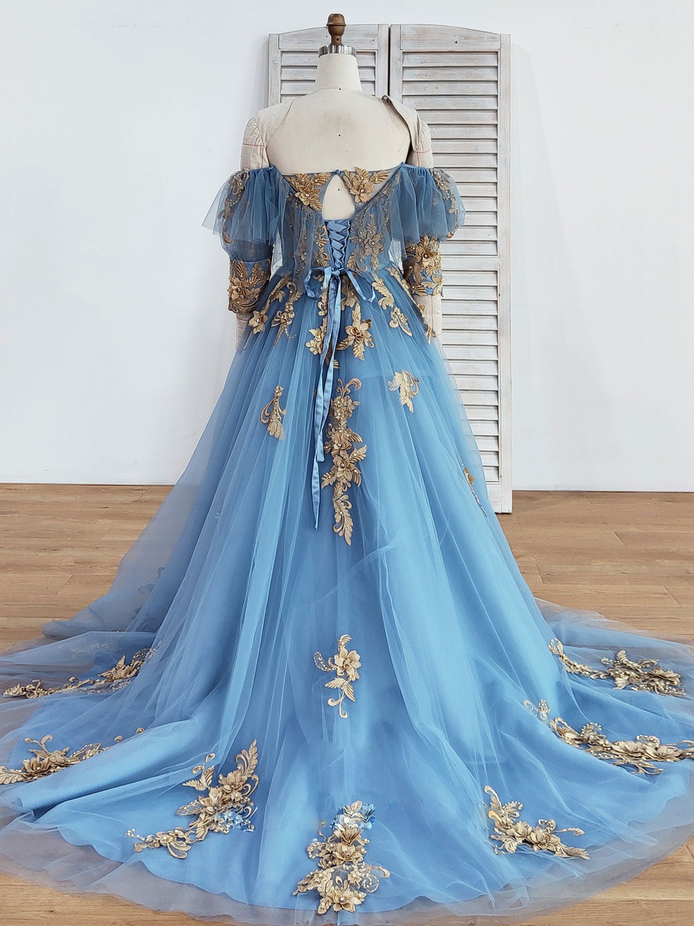 Elegant Blue Sweetheart Neck Off-Shoulder Long Prom Dress with Lace Details - Perfect for Evening Gala, Formal Dances & Special Occasions