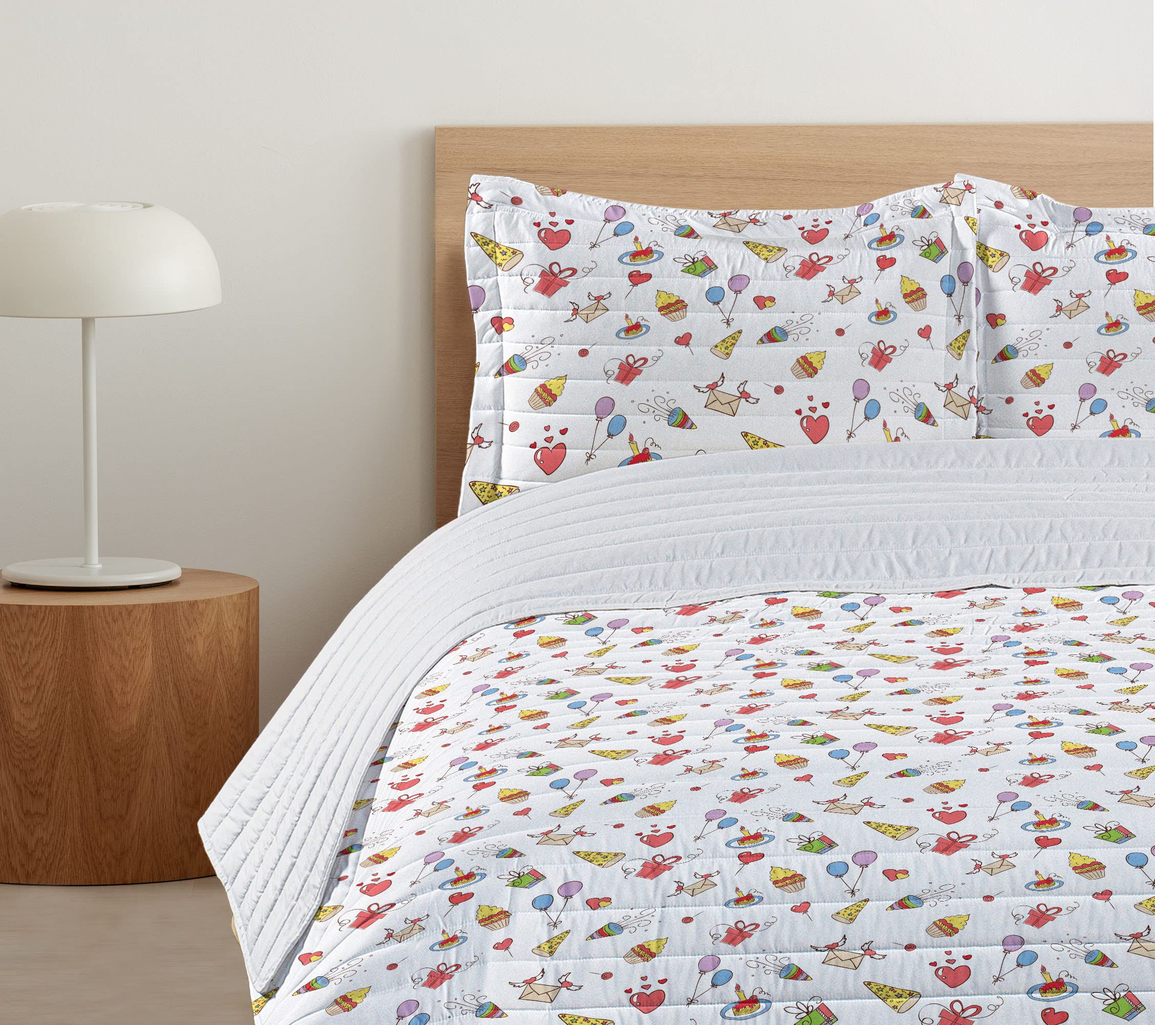 Ambesonne Birthday Microfiber Bedspread Set - Hand Drawn Party Cupcakes, Hearts & Hats Design - Soft Queen Size Bedding with Pillow Shams & Comforter - Perfect for Surprise Celebrations, Themed Parties & Festive Home Decor