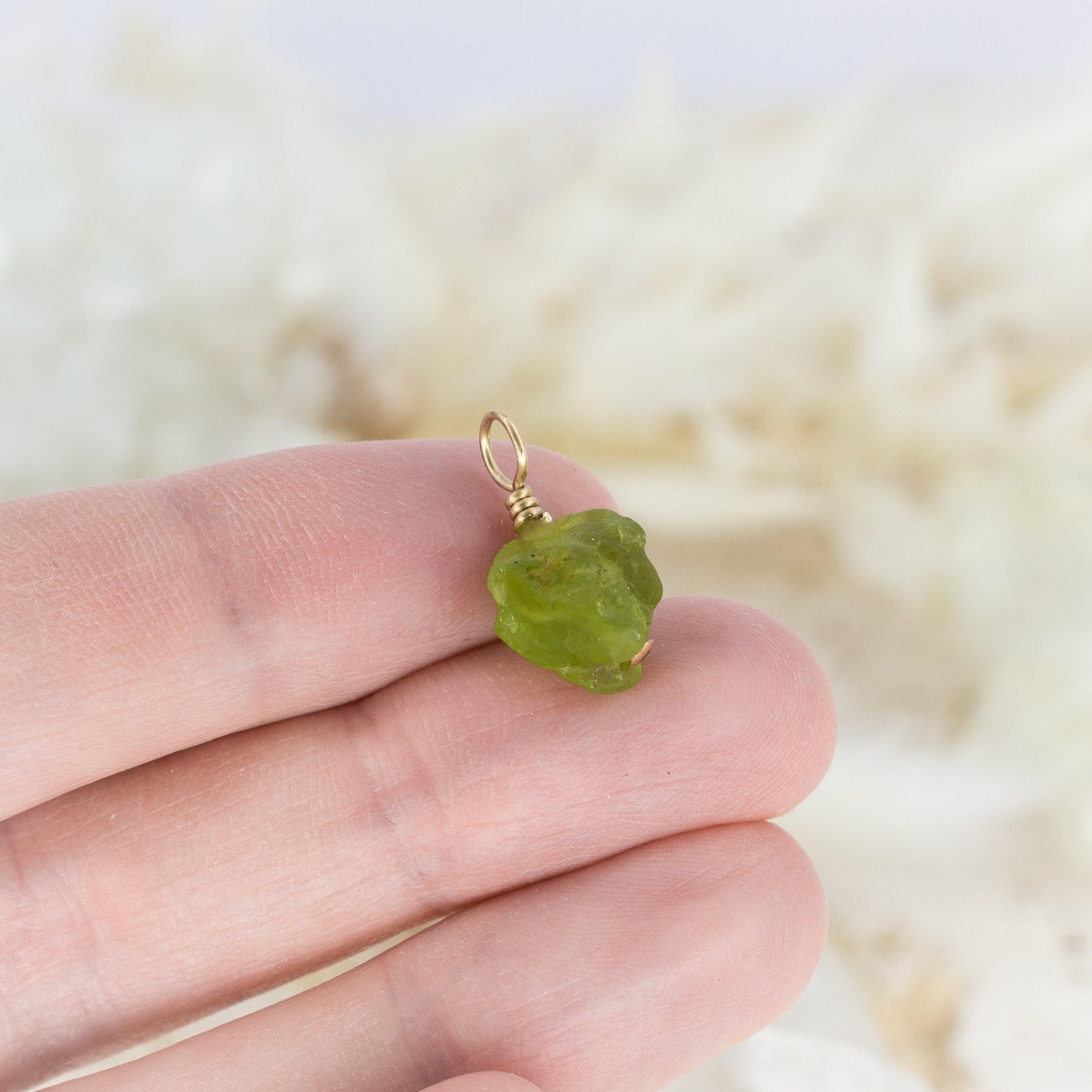 Natural Tiny Raw Peridot Crystal Pendant Necklace - Genuine Green Gemstone Jewelry for Women - Perfect for Boho Style, Spiritual Healing & Everyday Wear