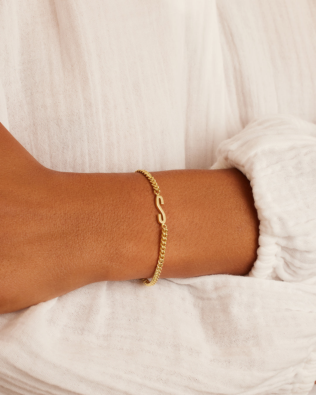 Wilder Alphabet Bracelet - Custom Name Bracelet for Women & Girls - Perfect Gift for Birthdays, Anniversaries & Everyday Wear