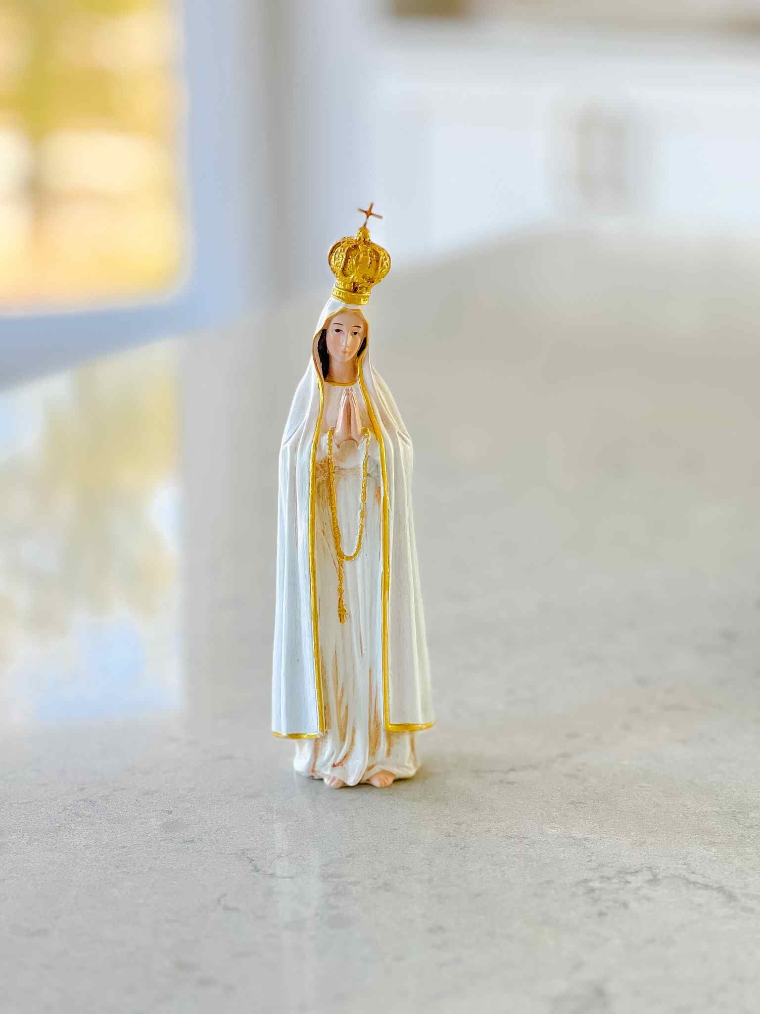Our Lady of Fatima Statue - Handcrafted Religious Figurine for Home Altar, Prayer & Devotion - Perfect for Catholic Gifts, Church Decor & Spiritual Meditation