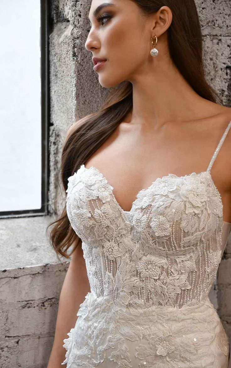 Martina Liana 1390 Wedding Dress - Elegant A-Line Lace Bridal Gown for Church Ceremony & Formal Reception