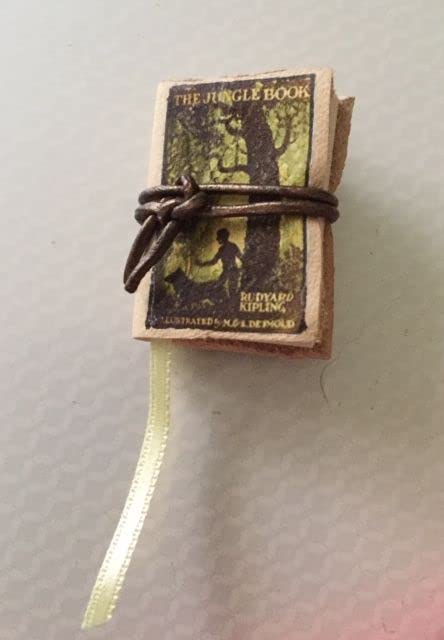The Jungle Book by Rudyard Kipling - Vintage Miniature Book Brooch Pin - Perfect for Book Lovers, Literary Jewelry Gift, Cosplay & Vintage Fashion Accessories