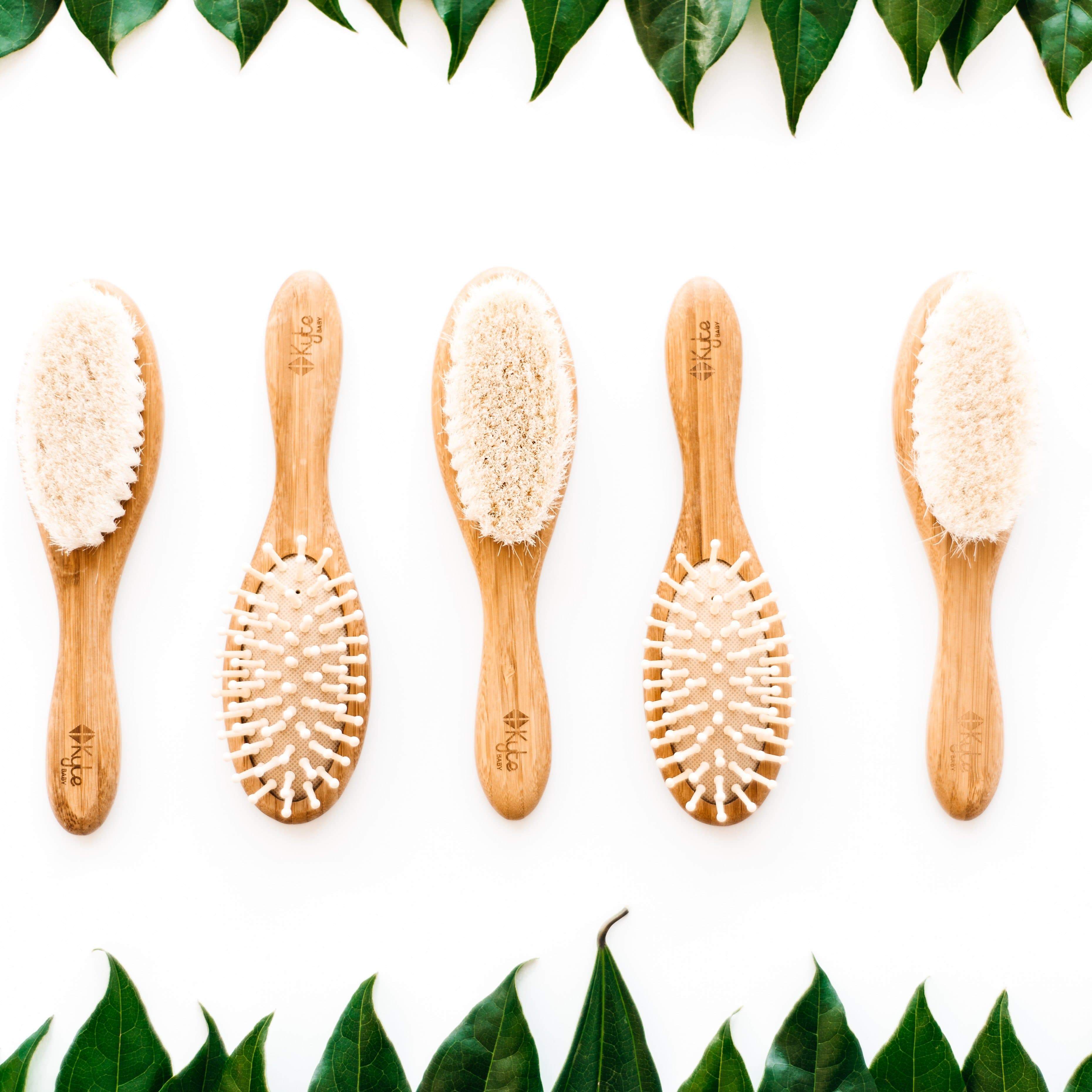 Gentle Baby Cradle Cap Brush - Soft Bristles for Safe Scalp Care - Perfect for Newborns & Infants - Use During Bath Time for Gentle Exfoliation