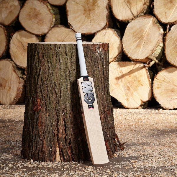 GM ICON Limited Edition Cricket Bat - Premium Professional Grade for Tournaments & Practice - Perfect for Cricket Enthusiasts & Players