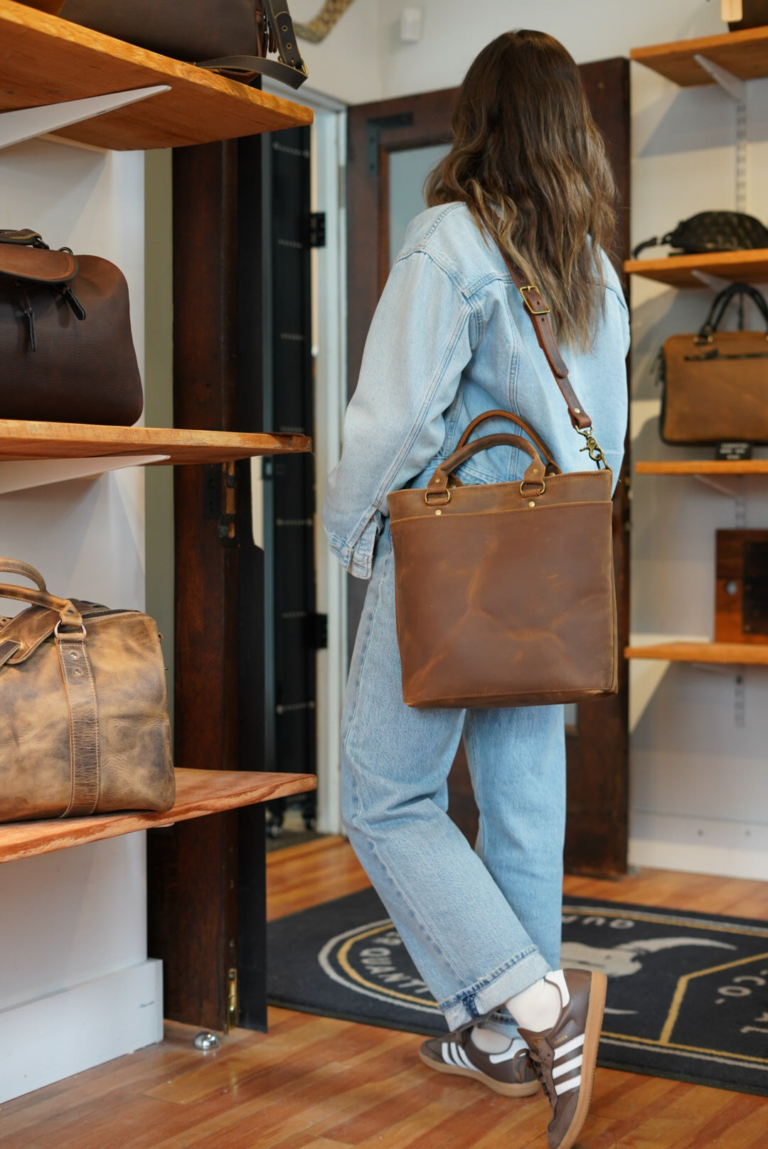 Premium Leather Handbag for Women - Loco Gaucho Brown Crossbody Purse | Fashionable & Durable Everyday Bag for Work, Travel & Shopping