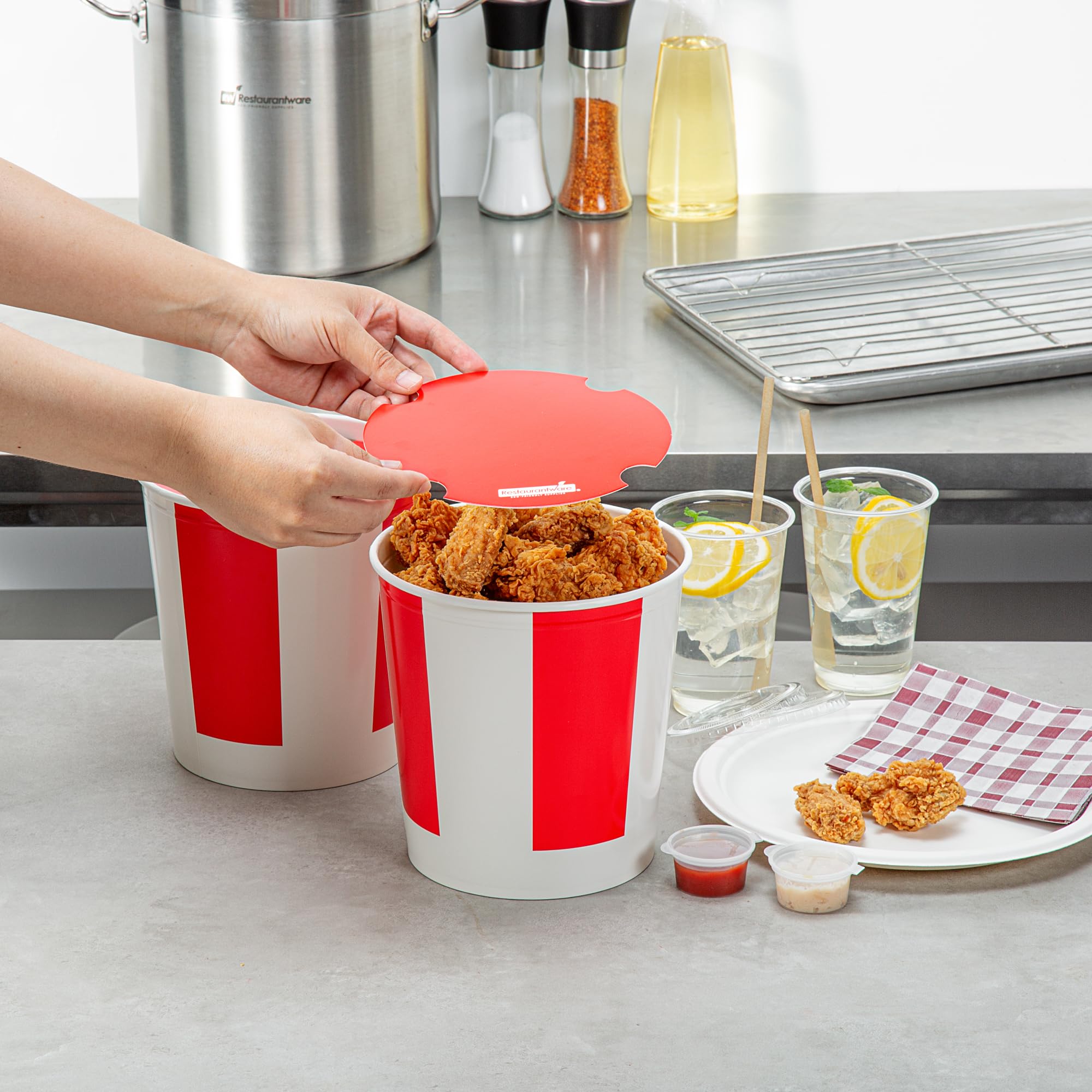 Restaurantware Bio Tek 130oz Chicken Buckets with Vented Lids - 100 Pack Greaseproof, Freezable Disposable Food Containers in Red & White - Ideal for Restaurants, Cafes, Takeout & Catering