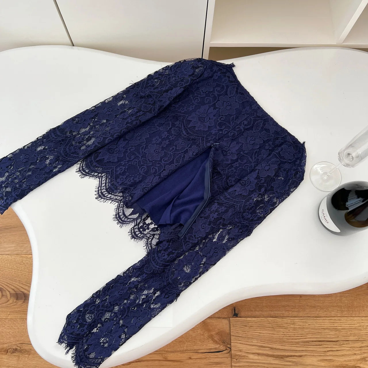 Elegant Vintage Blue Lace Square Neck Slim Fit T-Shirt for Women - Long Sleeve Blouse with Pink Accents | Perfect for Fall Fashion, Vacation Outfits & Casual Wear