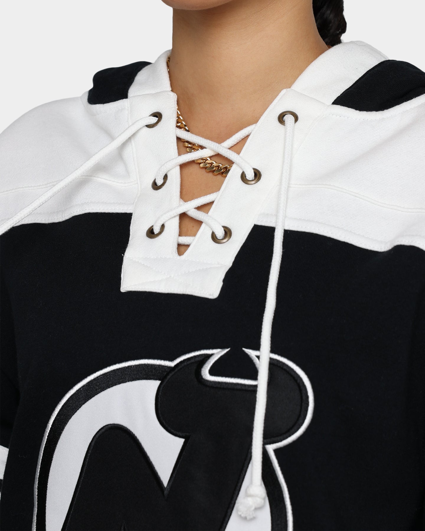 47 Brand New Jersey Devils Superior Lacer Hoodie - Jet Black NHL Fan Apparel for Men & Women - Perfect for Game Day, Tailgating, and Cold Weather Fashion