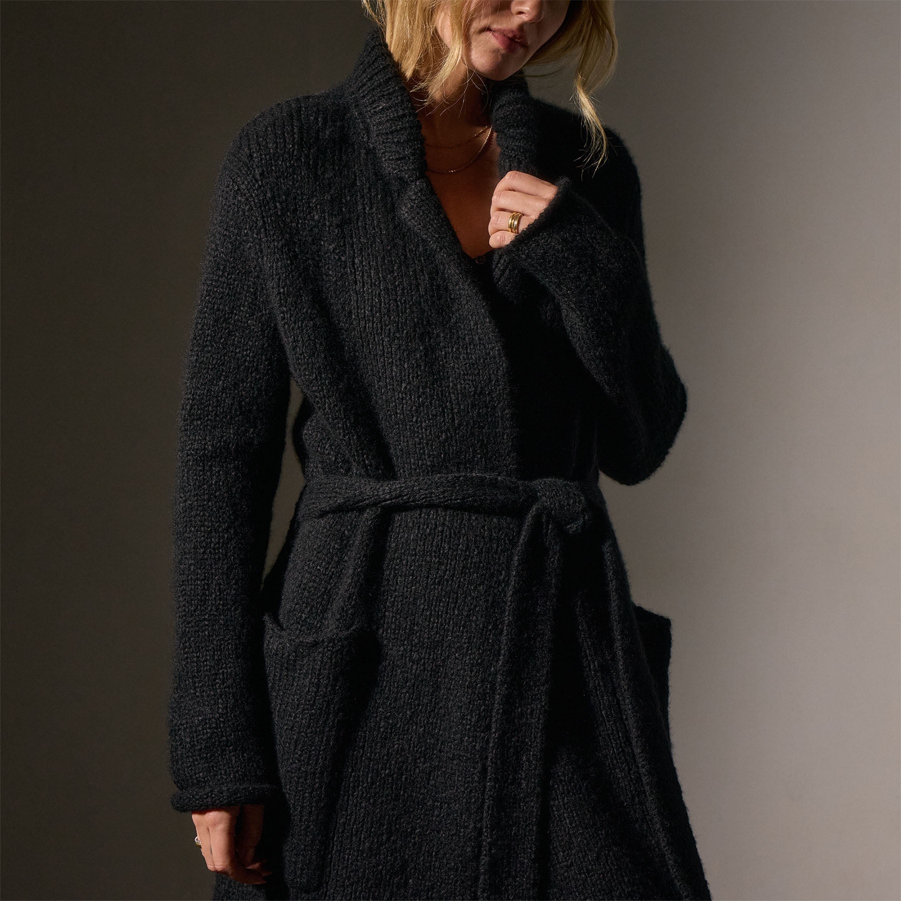 Luxury Cashmere Double Breasted Coat for Women - Elegant Black Winter Overcoat | Perfect for Office, Parties & Formal Events