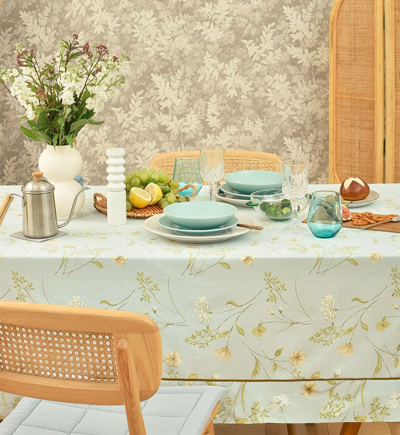 Farmhouse Tablecloth - Large Rectangle Wedding & Dining Table Cover for Kitchen, Coffee Table - Rustic Home Decor for Parties, Events & Everyday Use
