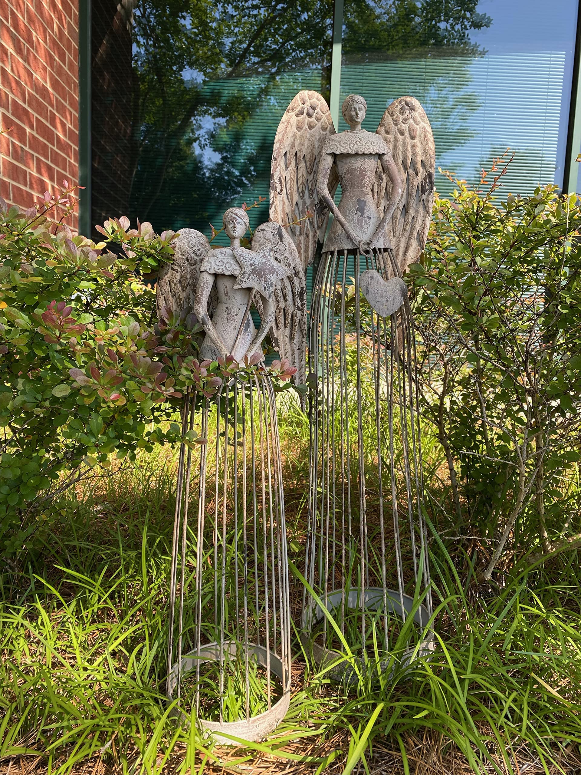 Linfevisi Rustic Metal Garden Angel Statue Decor - 2 Pack Antique Outdoor Yard Art (Star & Heart Design) for Home, Garden, Patio - Perfect Housewarming Gift & Heavenly Decor for Outdoor Spaces