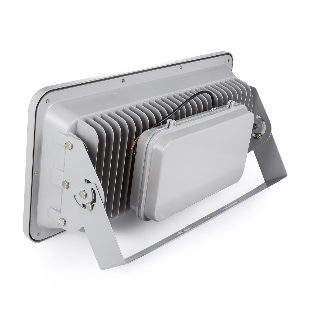 600W LED Flood Light - Super Bright Daylight White, Long Distance Security Lighting, IP66 Waterproof for Outdoor Use - Perfect for Parking Lots, Gardens, Football & Basketball Courts, Stadiums, and Backyard Lighting