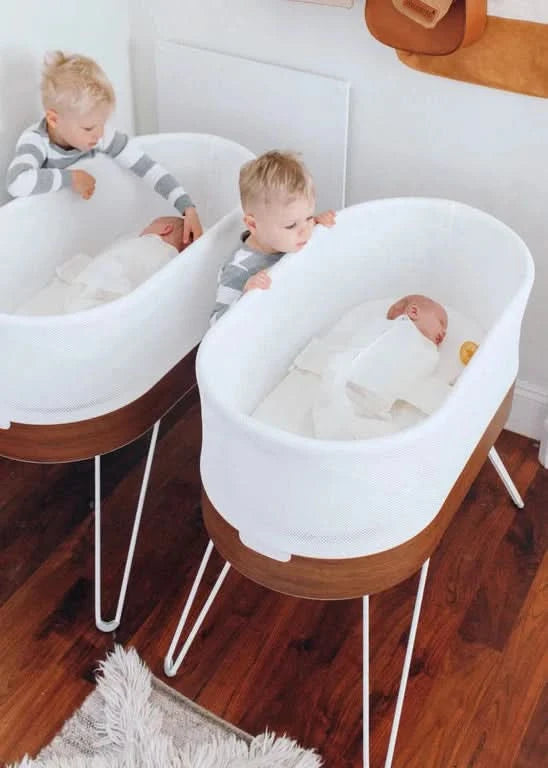 Snoo Smart Sleeper Baby Bassinet - Automatic Rocking & Soothing Crib with White Noise & Swaddling - Perfect for Newborns 0-6 Months - Ideal for Nursery, Bedroom & Travel Use
