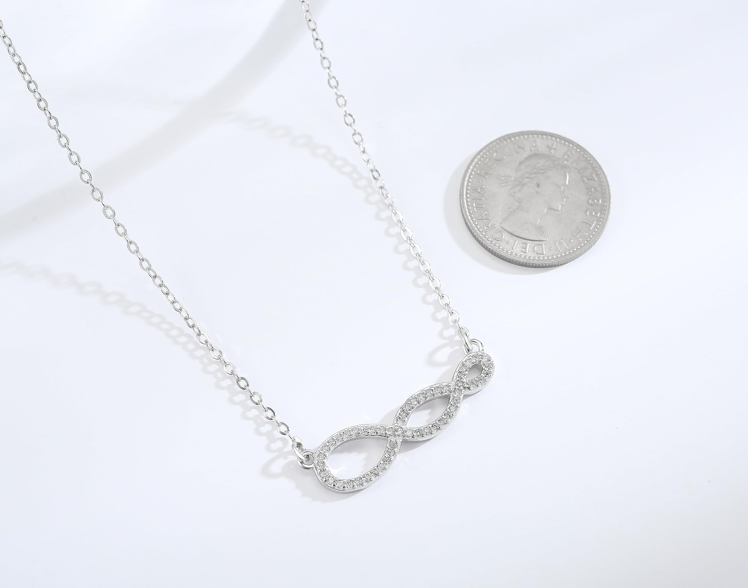 Weelody Sterling Silver Infinity Necklace for Mother and 2 Children - Heartfelt Gift for Mom from Son - Perfect for Birthdays, Mother's Day & Family Bonding Moments