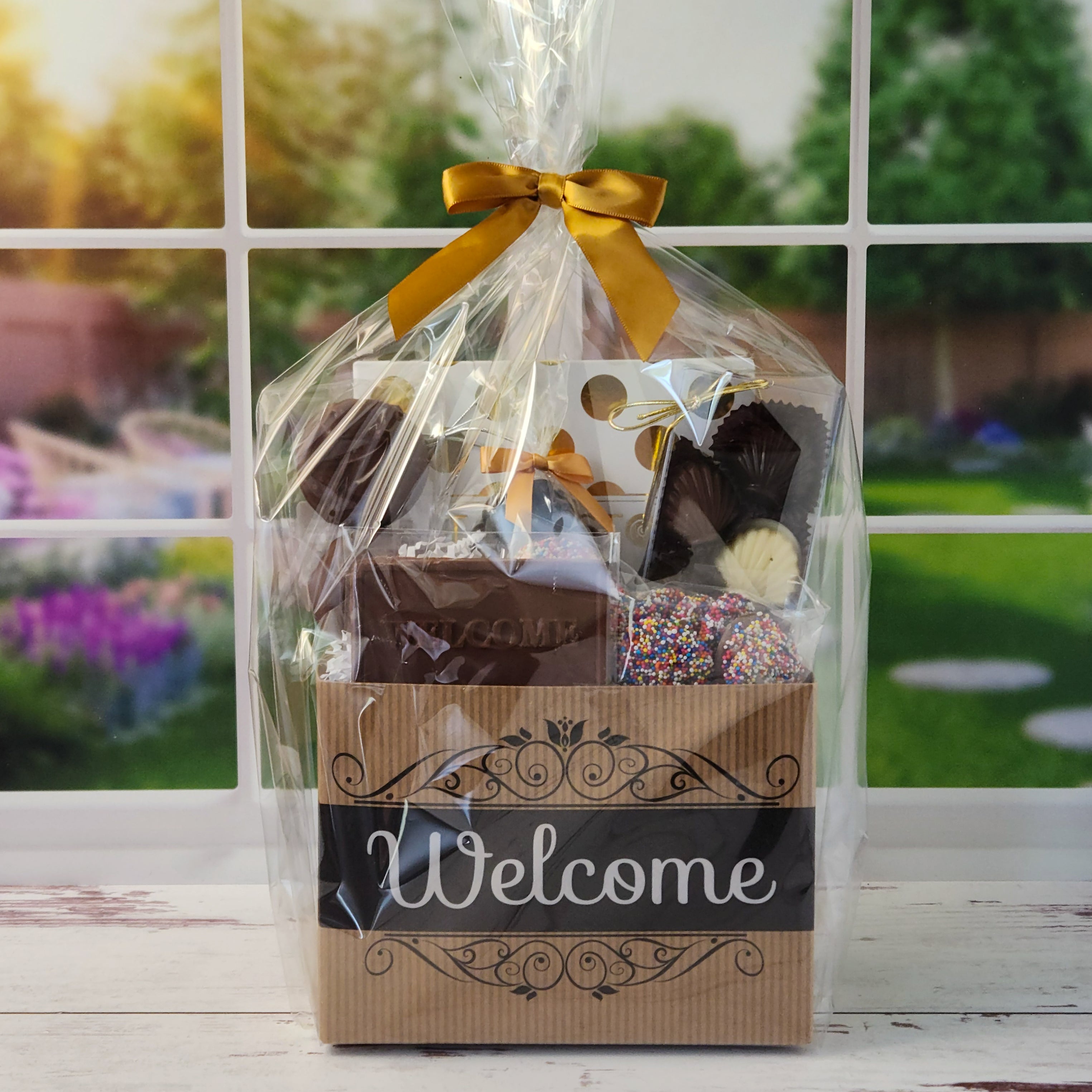 Luxury Welcome Gift Basket Set - Elegant Housewarming, New Baby, Thank You Present - Perfect for Holidays, Birthdays & Corporate Events