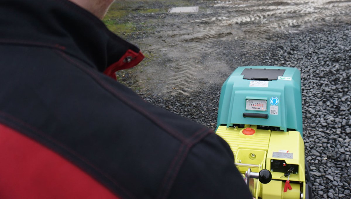 APH 60/85 Hydrostatic Plates with Hourmeter - Durable Tractor Transmission Parts for Farming & Construction Equipment Maintenance