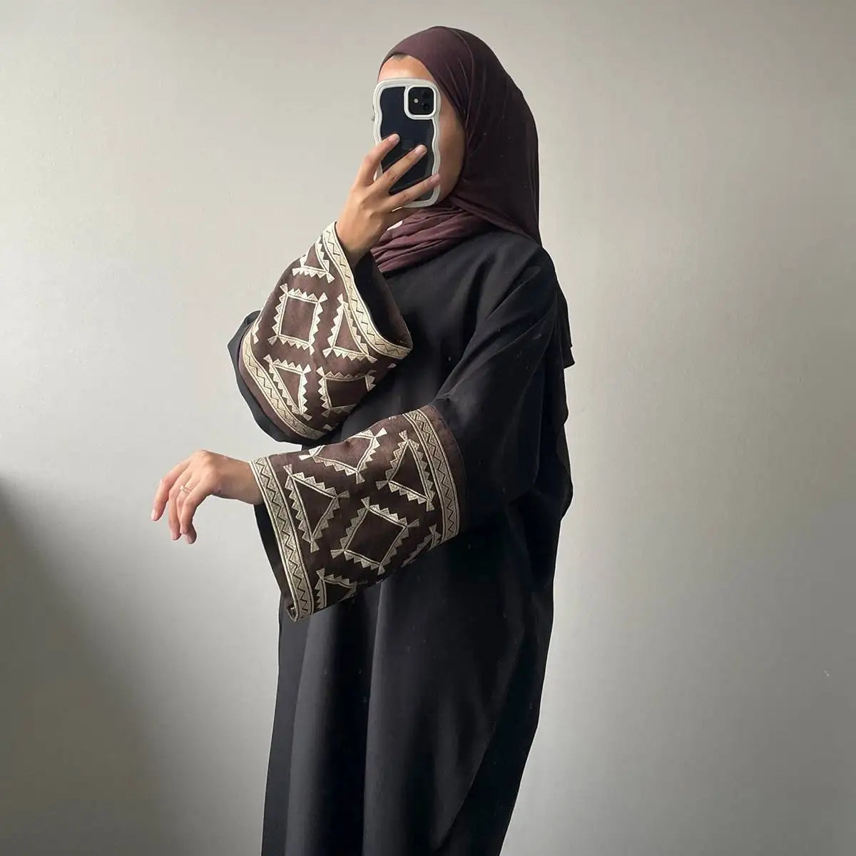 Elegant Muslim Women's Embroidery Sleeve Cardigan Open Abaya Dress - Modest Islamic Fashion for Prayer, Mosque & Special Occasions