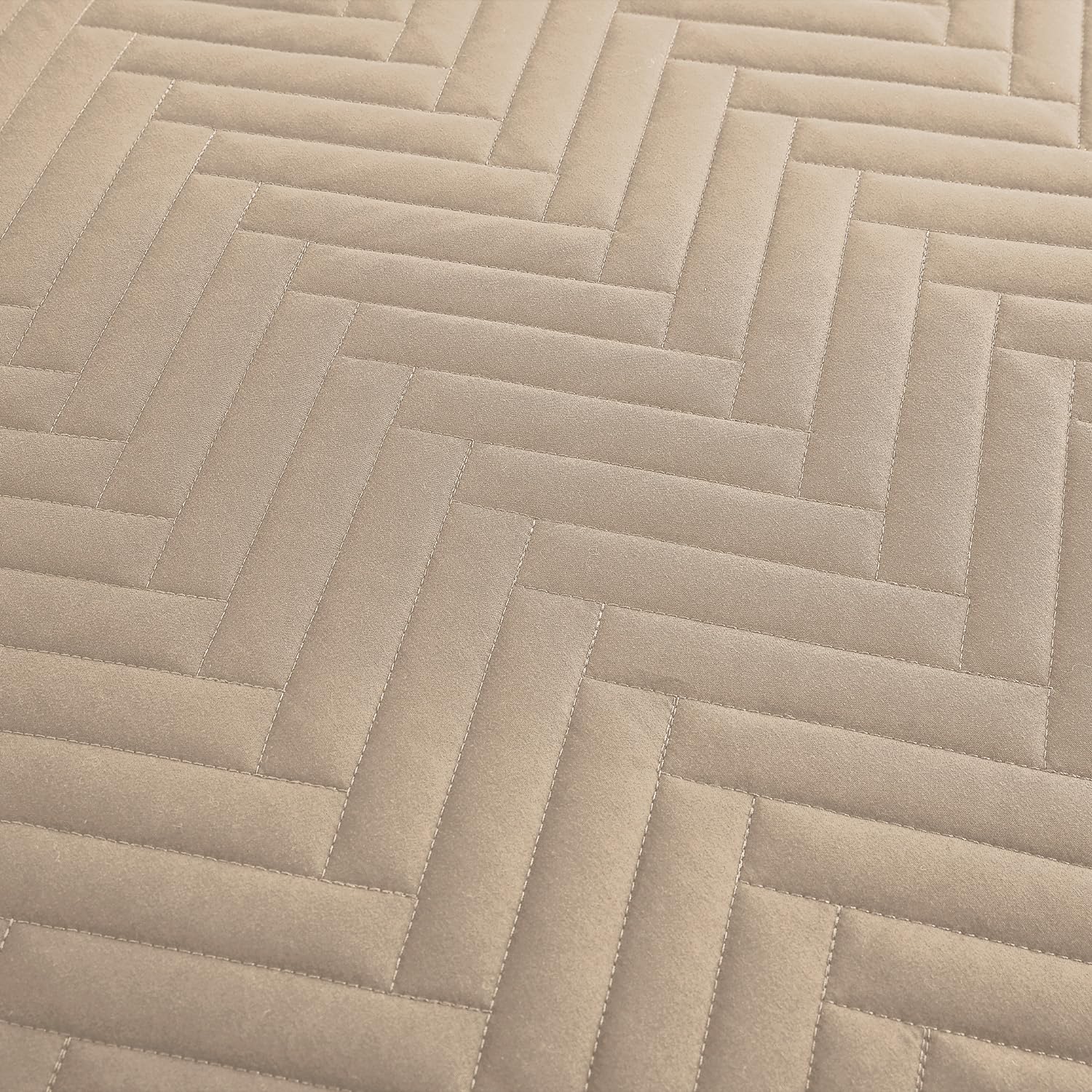 Oversized King Quilt Set - Soft Microfiber Chevron Bedding for California King Beds | Home Decor
