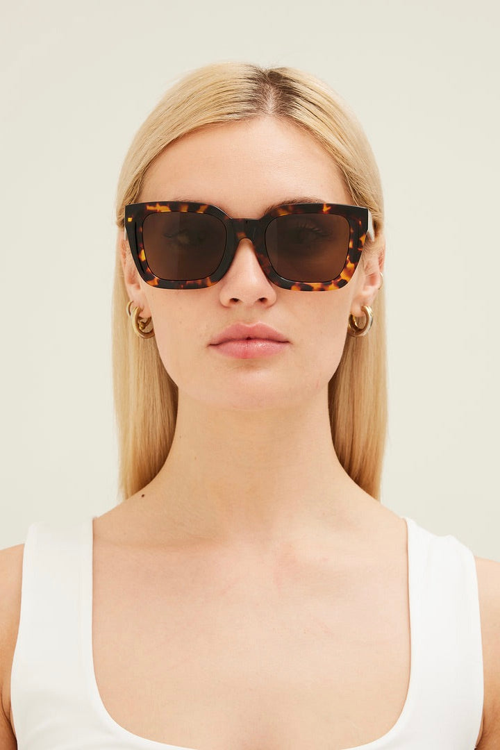 Harlow Maple Tortoise Brown Polarized Sunglasses for Women & Men - UV Protection, Fashionable & Comfortable for Driving, Beach, and Outdoor Activities