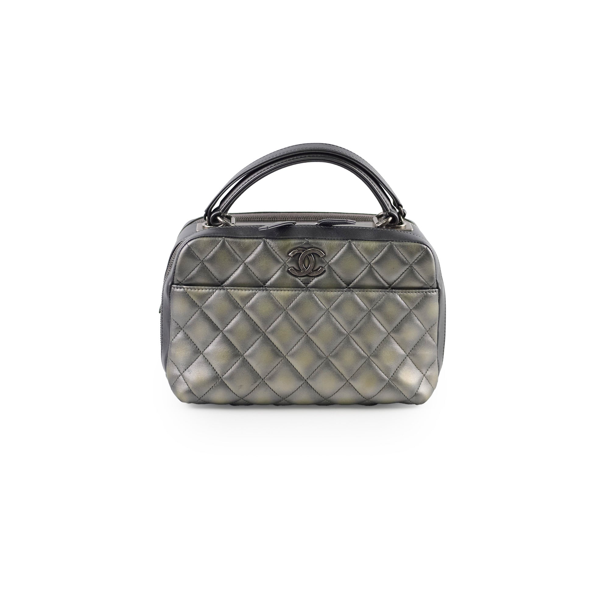 Chanel 15B Trendy CC Bowling Bag in Silver & Gold - Luxury Designer Handbag for Women | Perfect for Evening Parties, Shopping & Travel Accessories