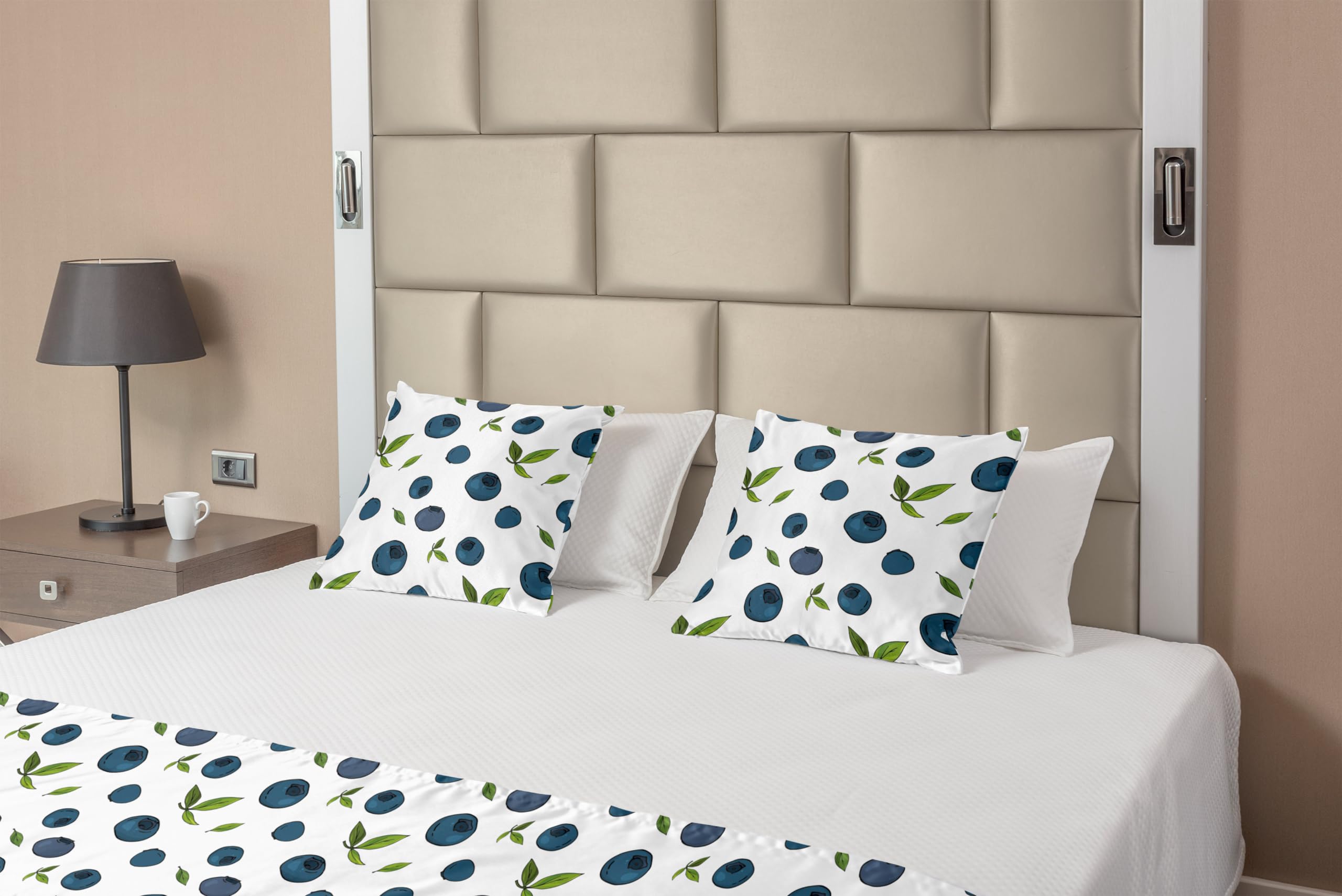 Ambesonne Blueberry Bed Runner Set with 2 Pillow Shams - King Size Petrol Blue White Green Decorative Bedding Scarf for Hotels & Homes - Perfect for Master Bedrooms, Guest Rooms & Luxury Bedroom Decor