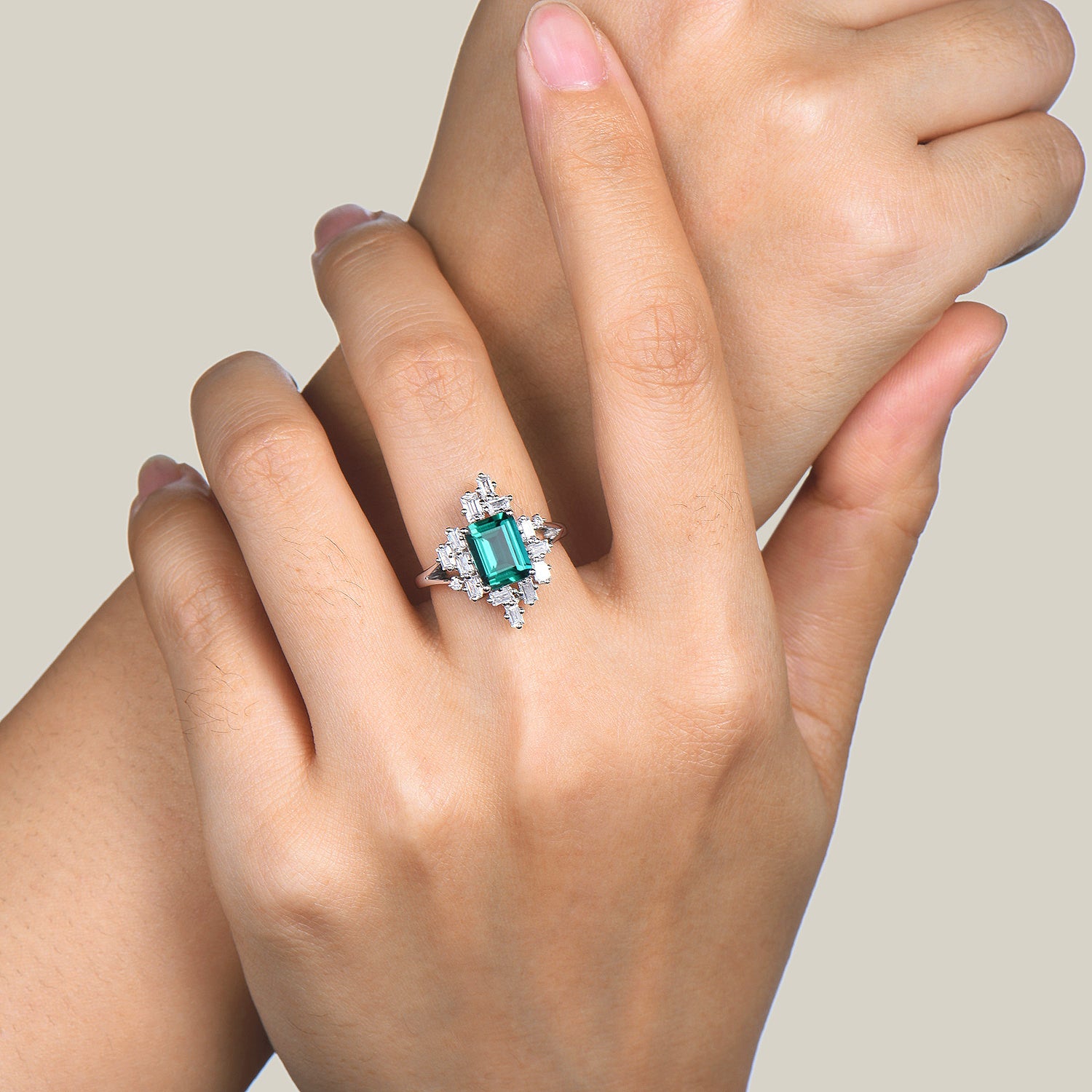 2ct Emerald Cut Green Moissanite Baguette Halo Engagement Ring for Women - Vintage Inspired Split Shank Wedding Band, Perfect for Proposals, Anniversaries & Bridal Jewelry