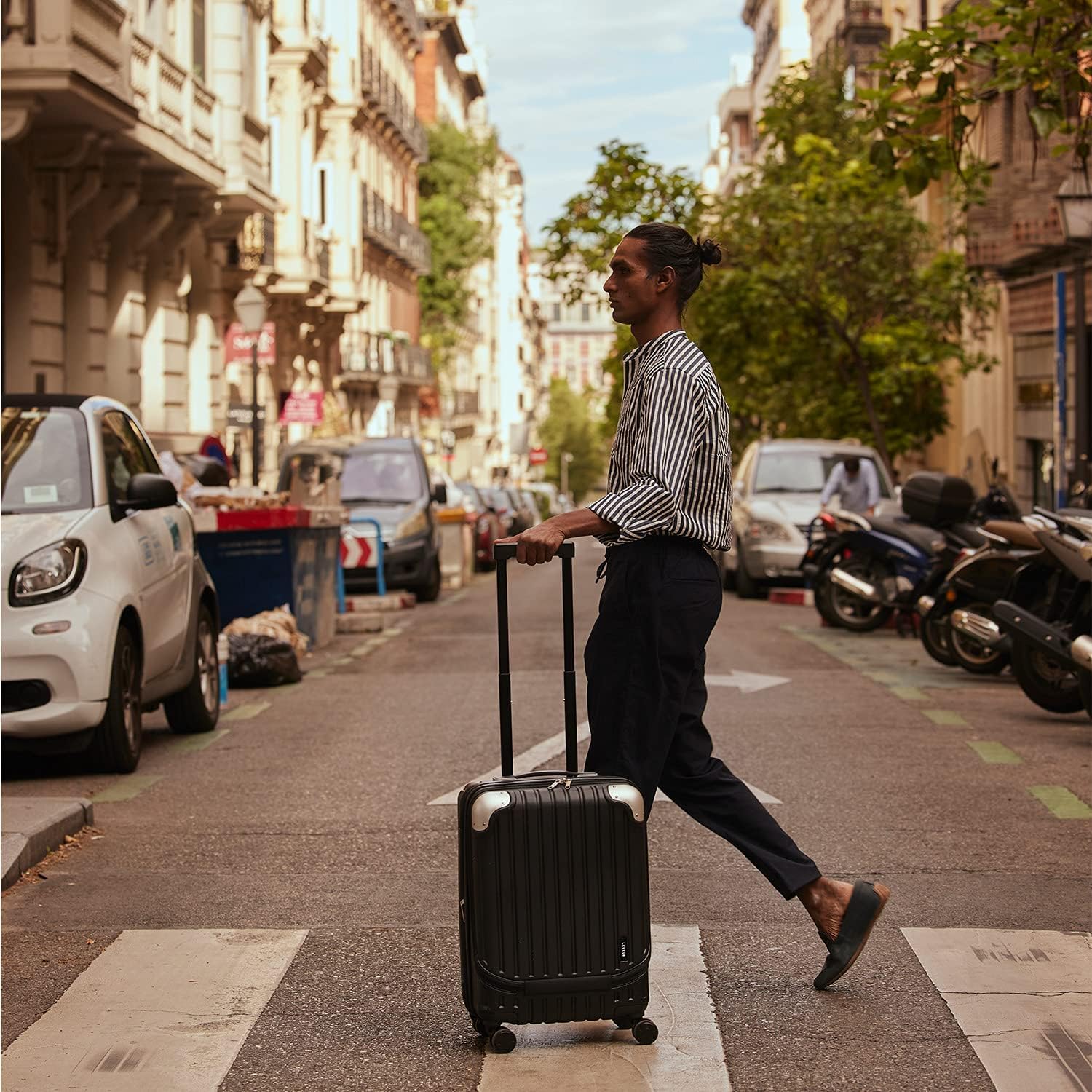 LEVEL8 Grace 20 Inch Hardside Carry On Luggage - ABS+PC Spinner Suitcase with TSA Lock & Smooth Wheels, Lightweight Grey Cabin Bag for Air Travel, Business Trips & Weekend Getaways