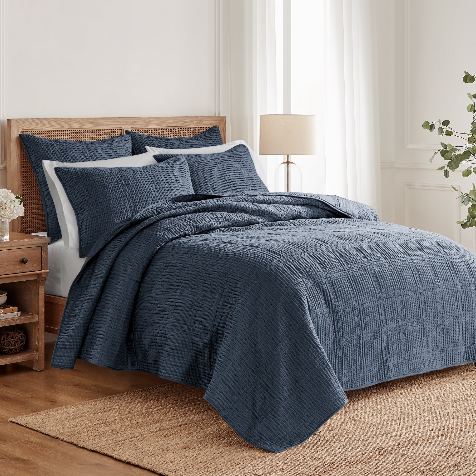 Luxury Cloud Waffle Quilt Set - Ultra Soft Breathable Bedding - Queen Size Comforter & Duvet Cover - Perfect for Cozy Bedroom & Guest Room Decor
