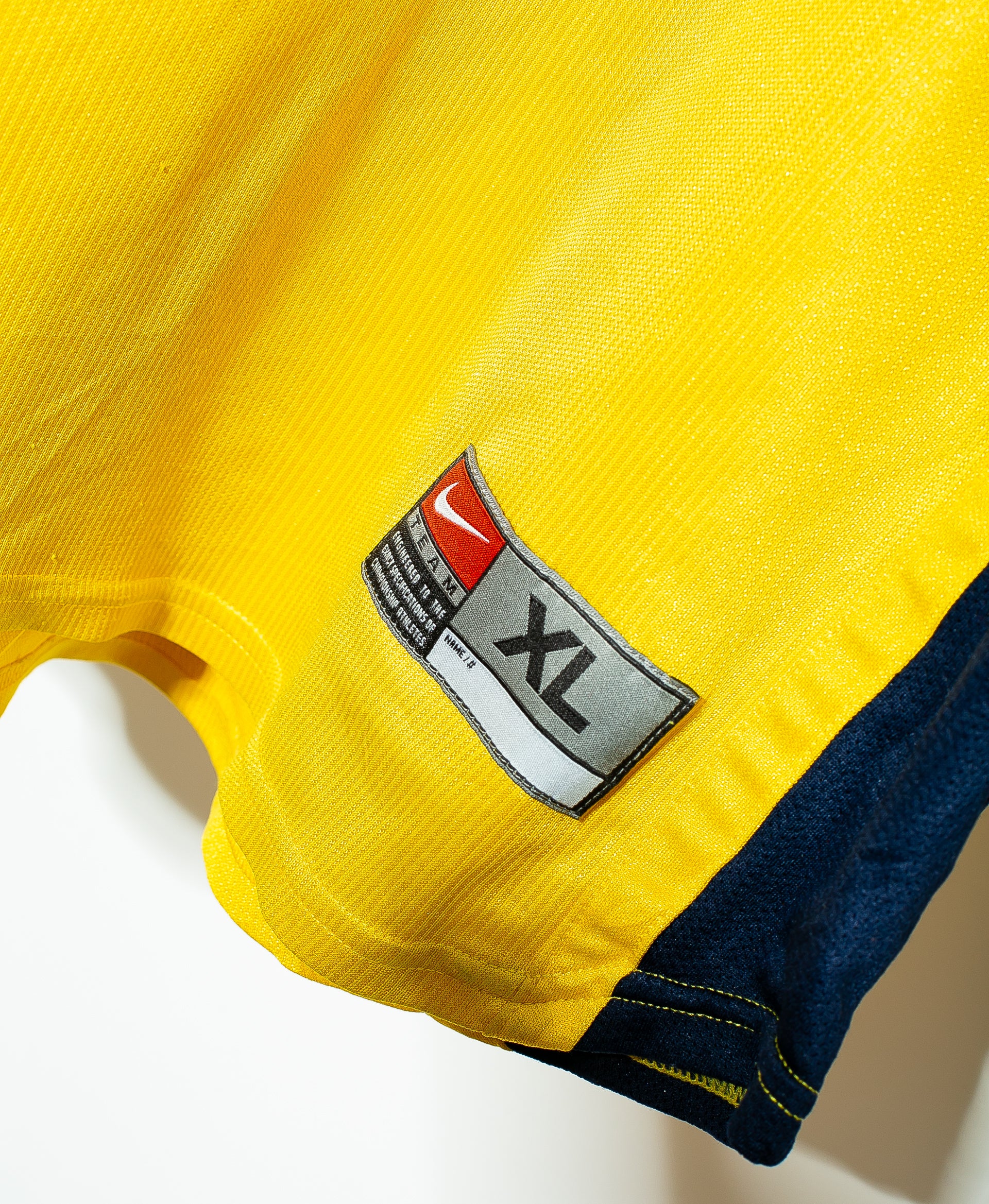 2000 Arsenal Away Jersey (XL) - Authentic Football Shirt for Fans & Collectors - Perfect for Matchdays, Gifts & Sports Events