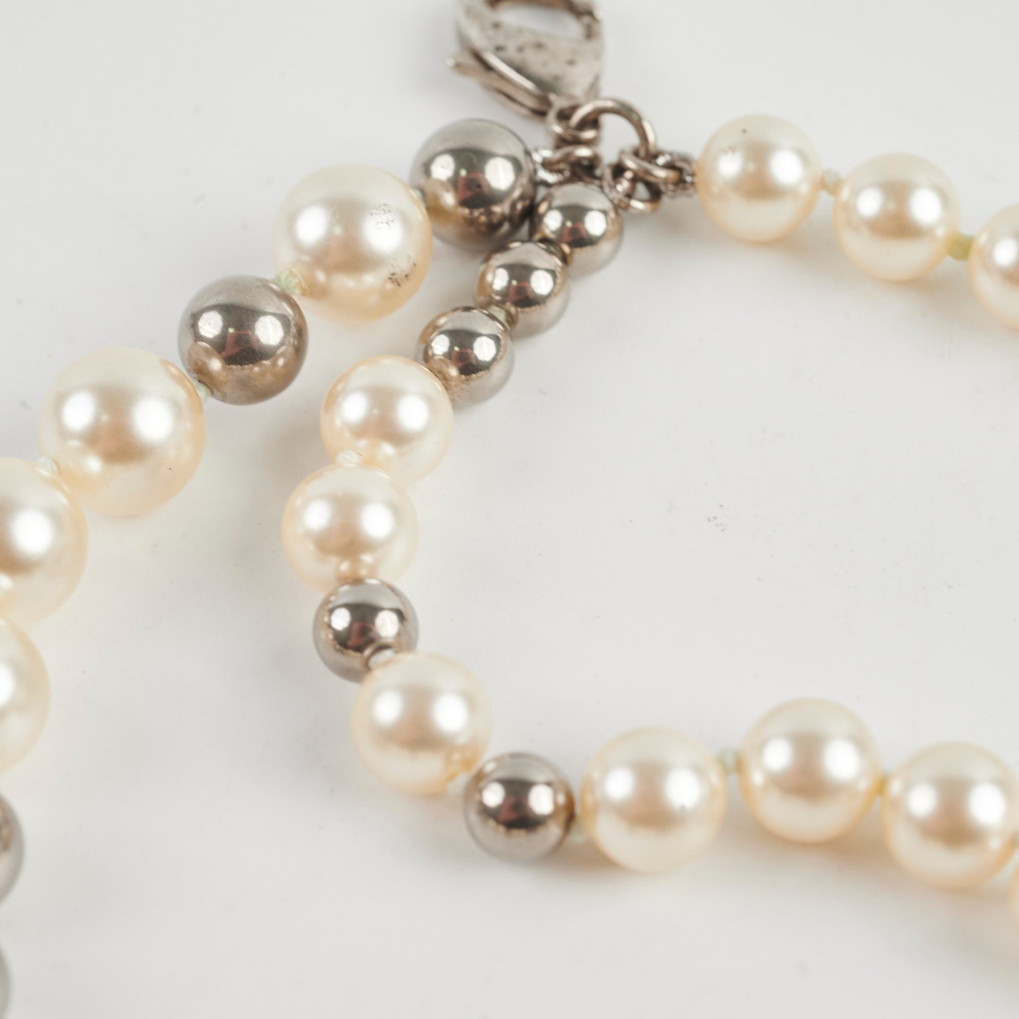 Chanel CC Pearl Bracelet for Women - Luxury Pearl & Gold-Tone Bracelet with CC Logo - Elegant Jewelry Gift for Her, Perfect for Parties, Weddings & Special Occasions