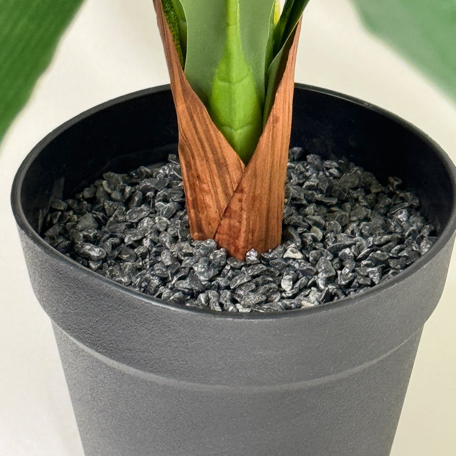 Premium 90cm Artificial Dracaena Plant - Lifelike Fake Dracaena Tree for Home & Office Decor - Perfect for Living Room, Bedroom, or Office Space Decoration