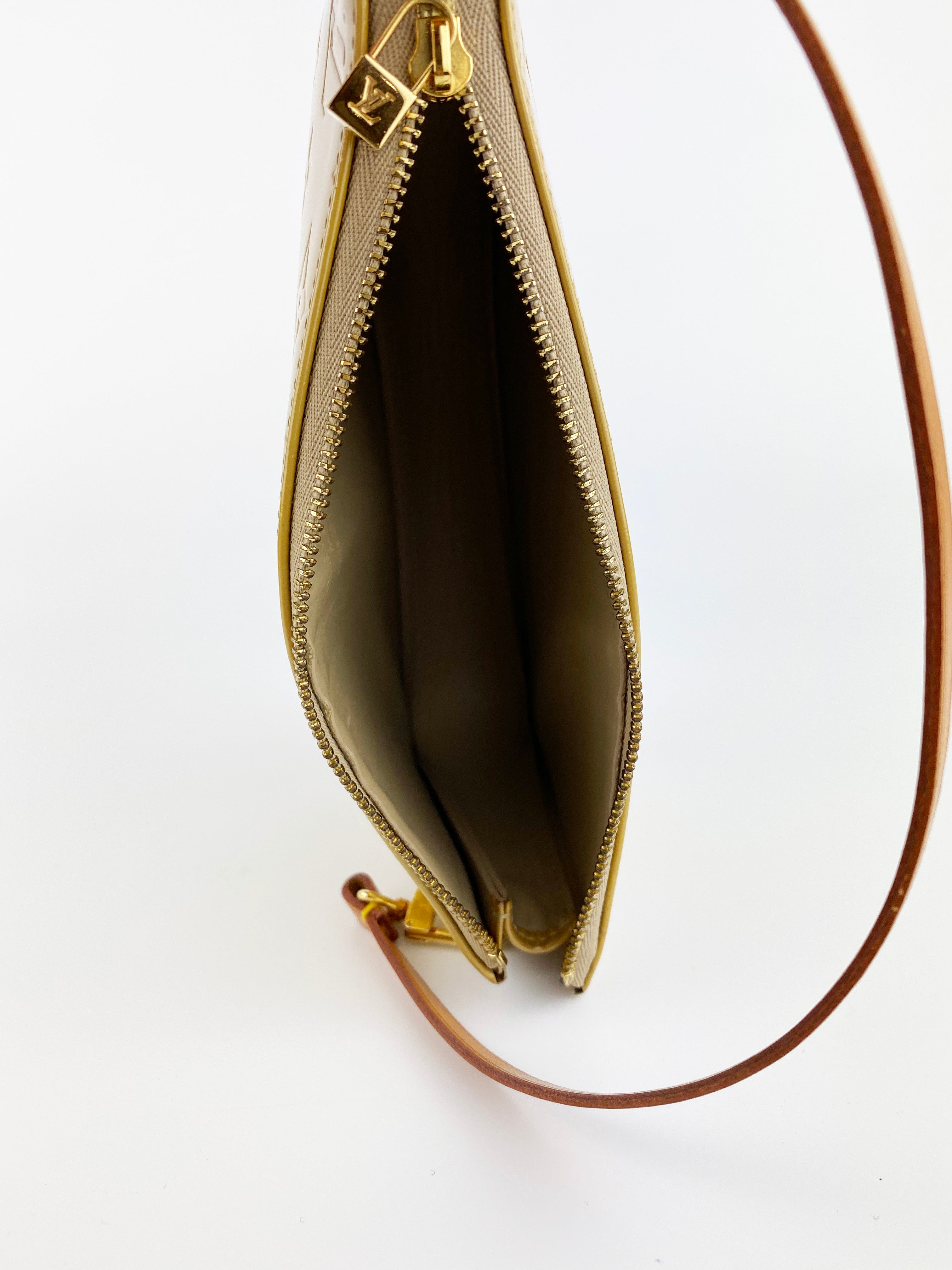 Authentic Louis Vuitton Vernis Lexington Pochette Clutch - Patent Leather Evening Bag for Women, Luxury Designer Handbag for Parties, Weddings & Special Occasions