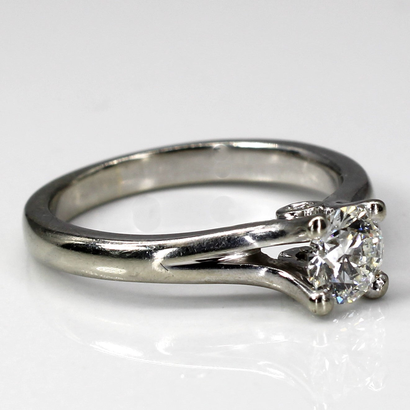 Exquisite 0.74ctw Canadian Diamond Cathedral Engagement Ring - SI1 Clarity, Size 7.5 - Perfect for Proposals, Anniversaries & Romantic Occasions