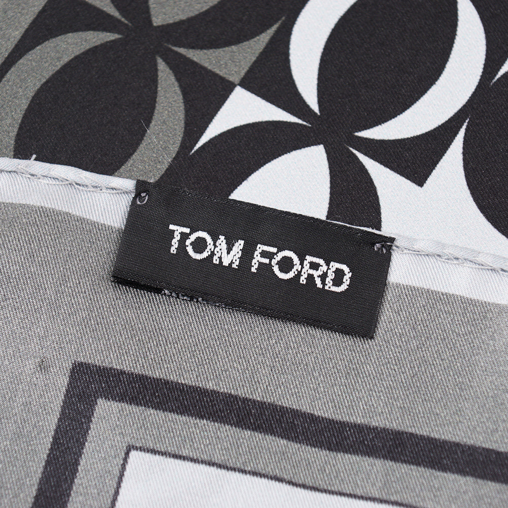 Tom Ford Contrast Print Pocket Square - Luxury Silk Pocket Square for Men - Perfect for Weddings, Business & Formal Events