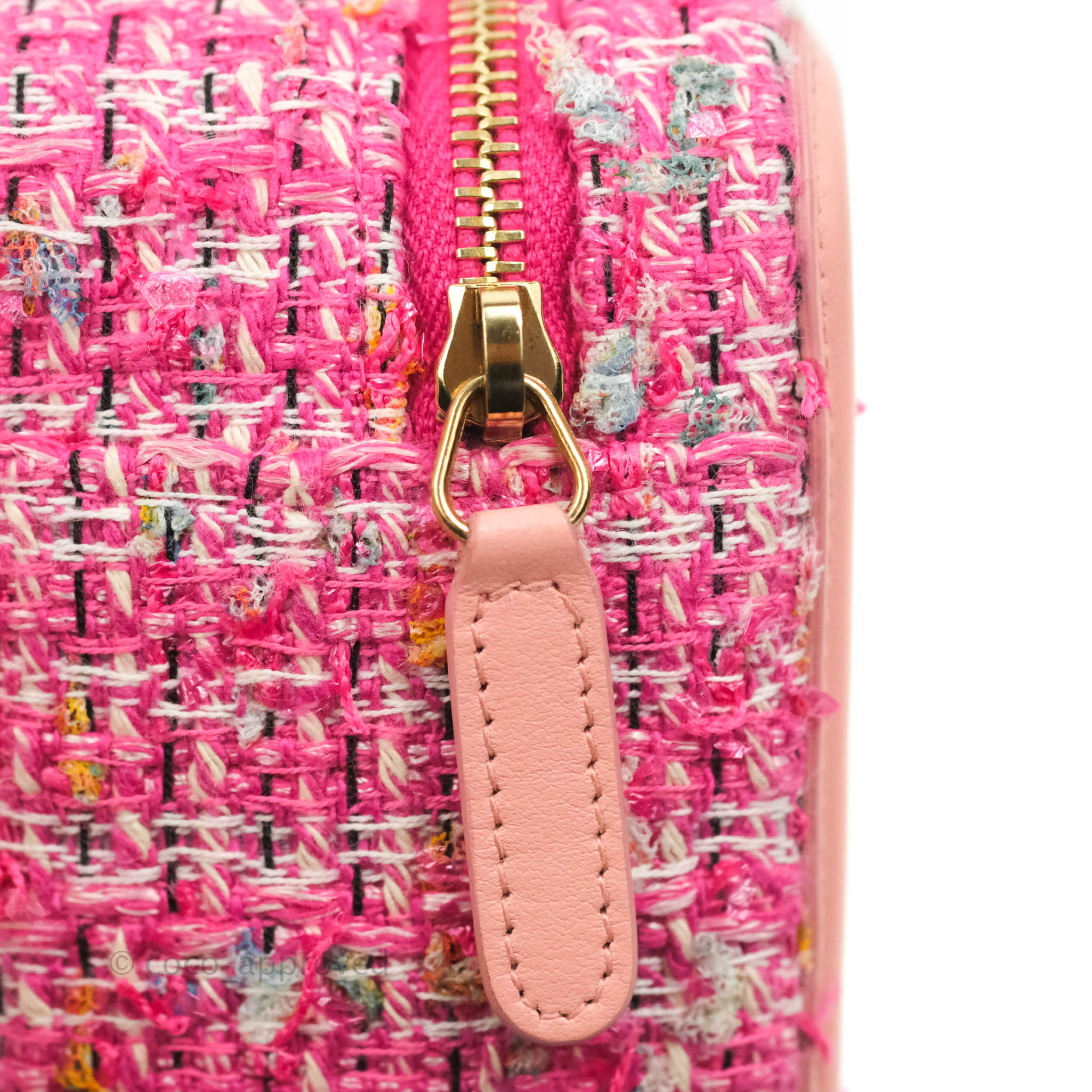 Chanel CC Filigree Vanity Clutch With Chain - Pink Tweed Crossbody Bag for Women | Luxury Designer Clutch Purse for Evening Parties, Weddings & Special Occasions