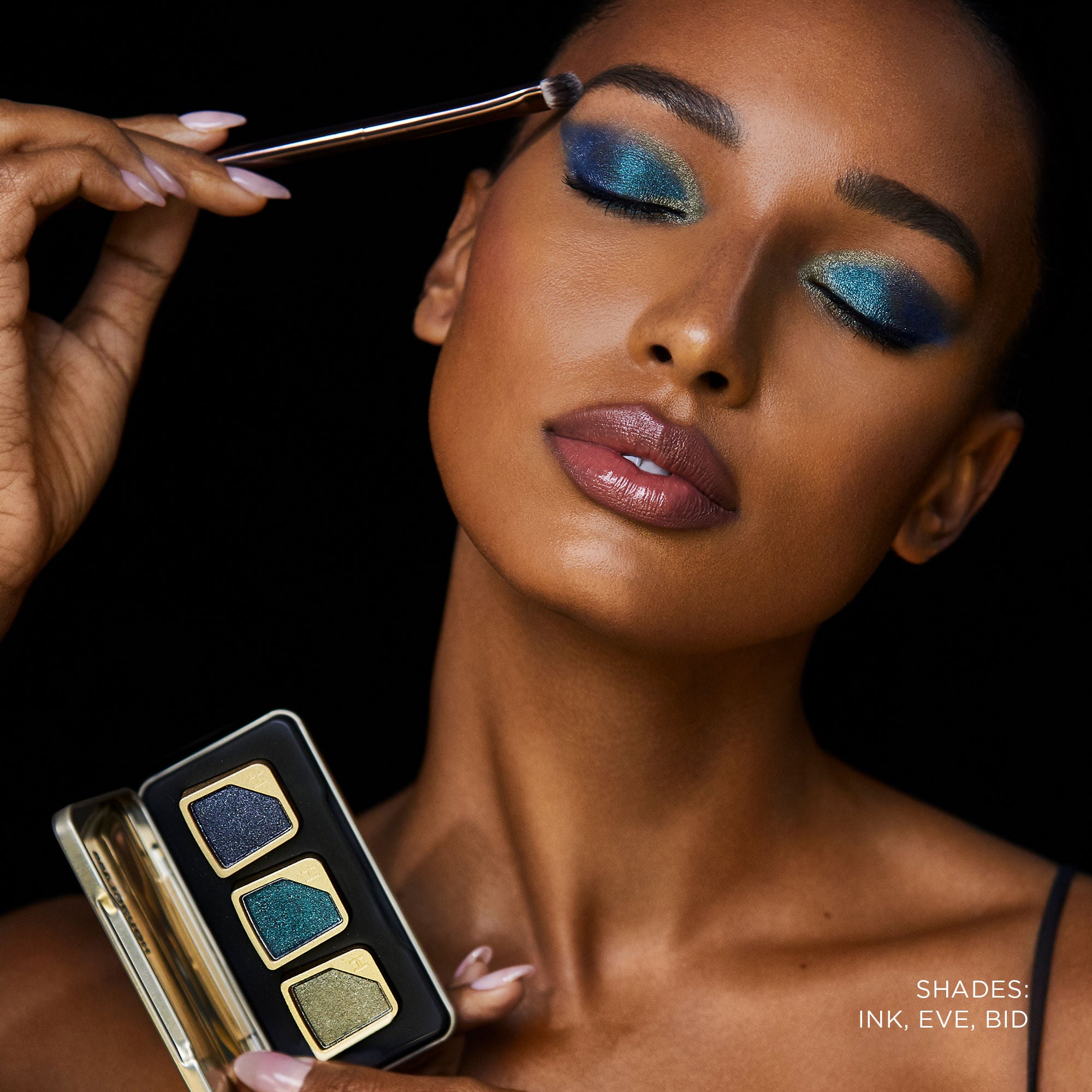Hourglass Curator Eyeshadow Palette - Vegan & Cruelty-Free Makeup for Everyday Glam & Evening Looks | Perfect for Professional Makeup Artists & Beauty Enthusiasts