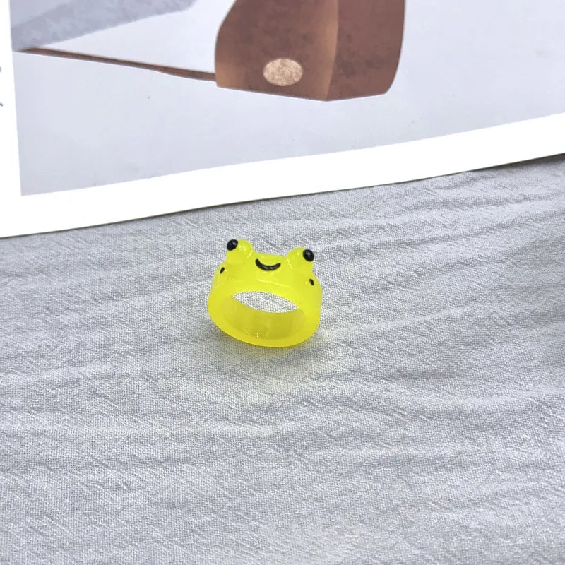 Cute Frog Ring for Women - Adorable Animal Jewelry Gift for Her - Perfect for Birthdays, Anniversaries & Everyday Wear