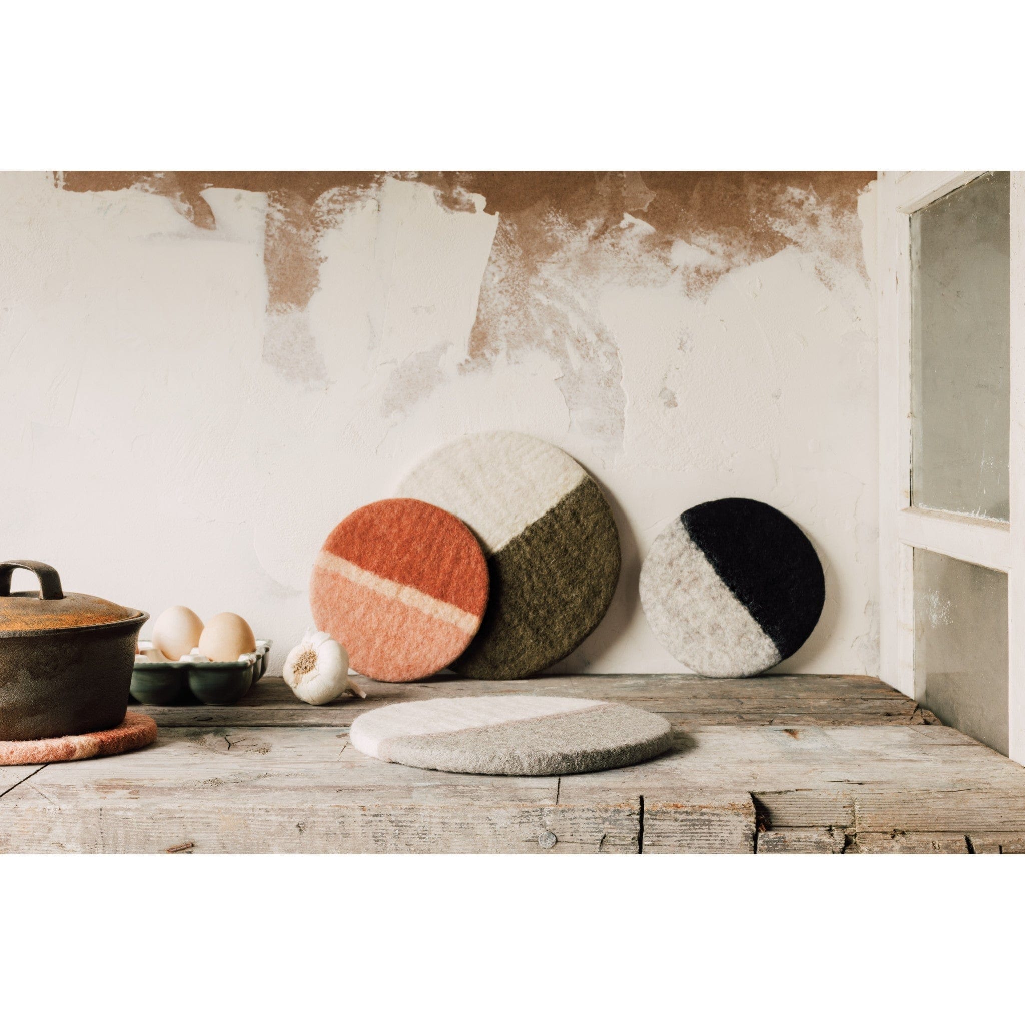 Handmade Felted Wool Trivet - Heat Resistant & Durable 8